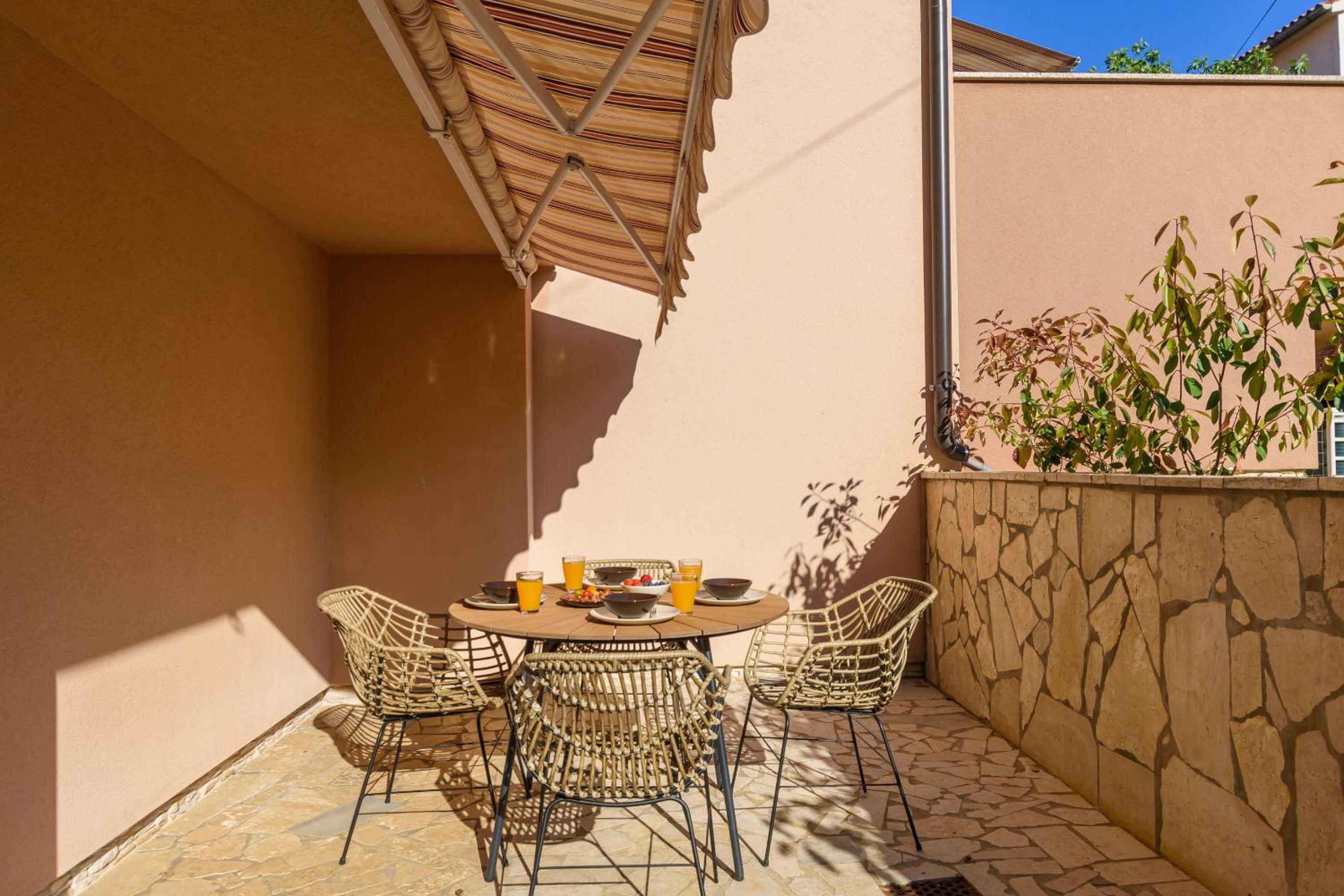 Studio Apartment Mali en Medulin — balance & terrace