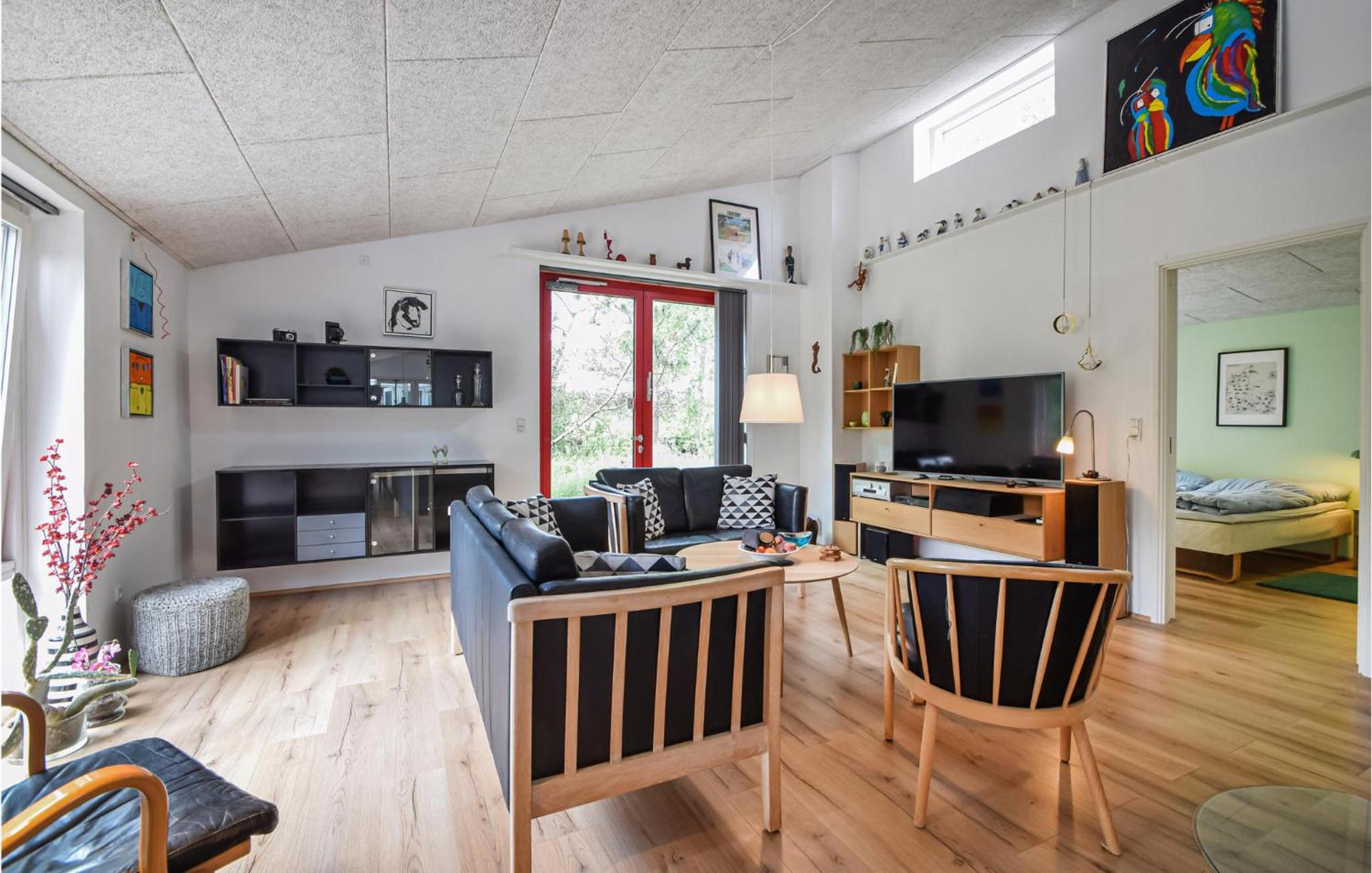 3 Bedroom Beautiful Home In Fårvang view 5
