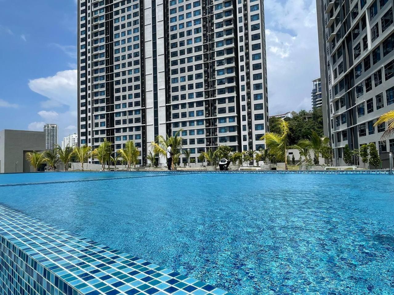 Jesselton Quay 2 bedrooms condo 20 photo 8