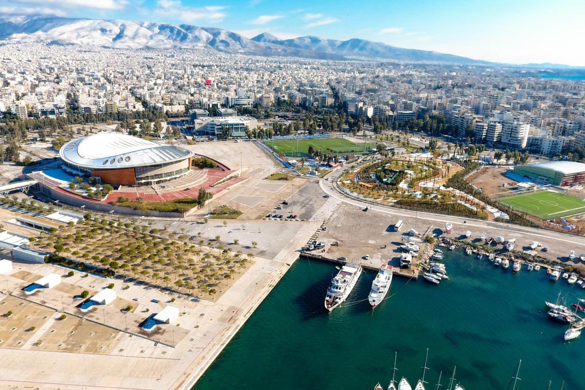 Athens Stylish apt next to the beach and port
