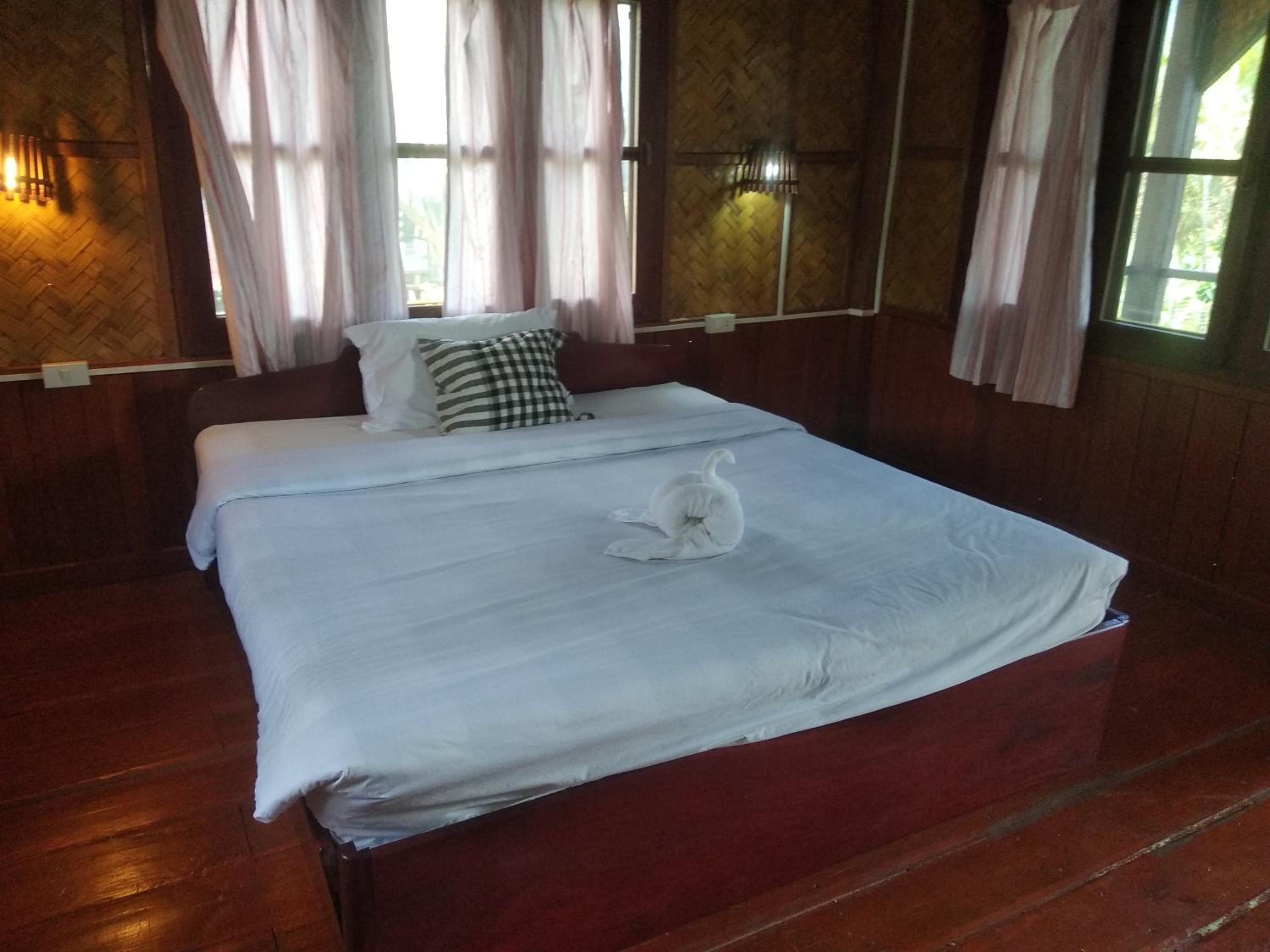 Sainamhai Resort