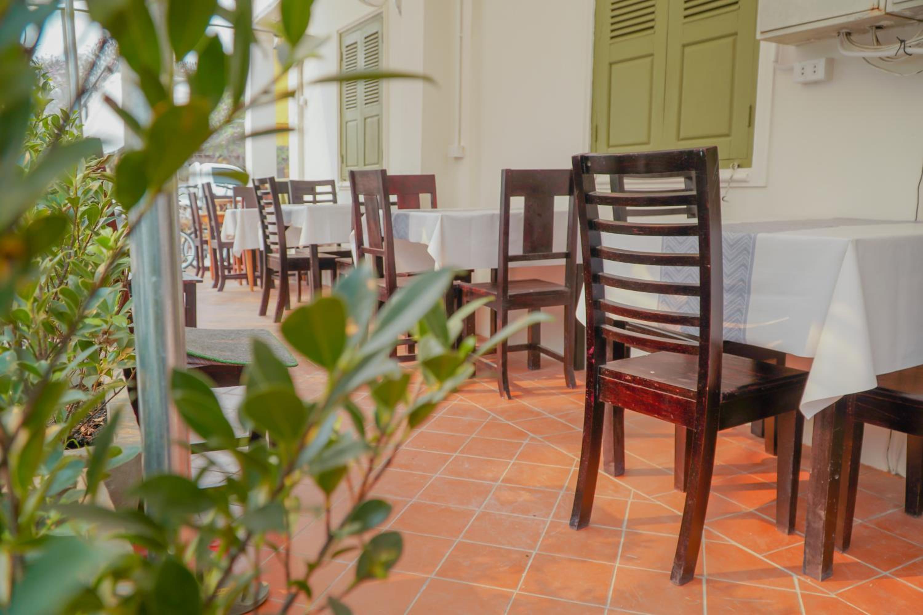Barn Laos Luangprabang Hostel