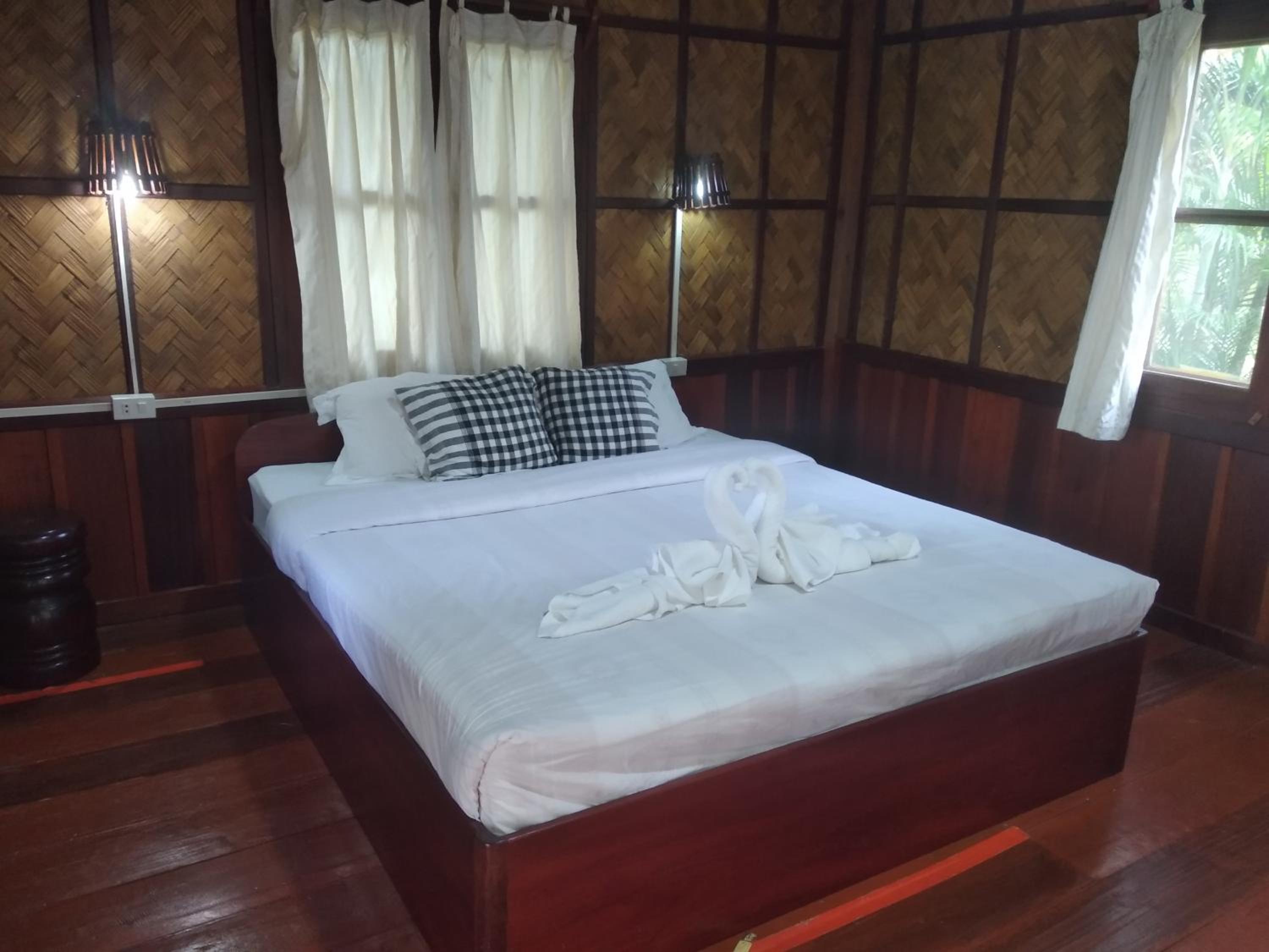 Sainamhai Resort