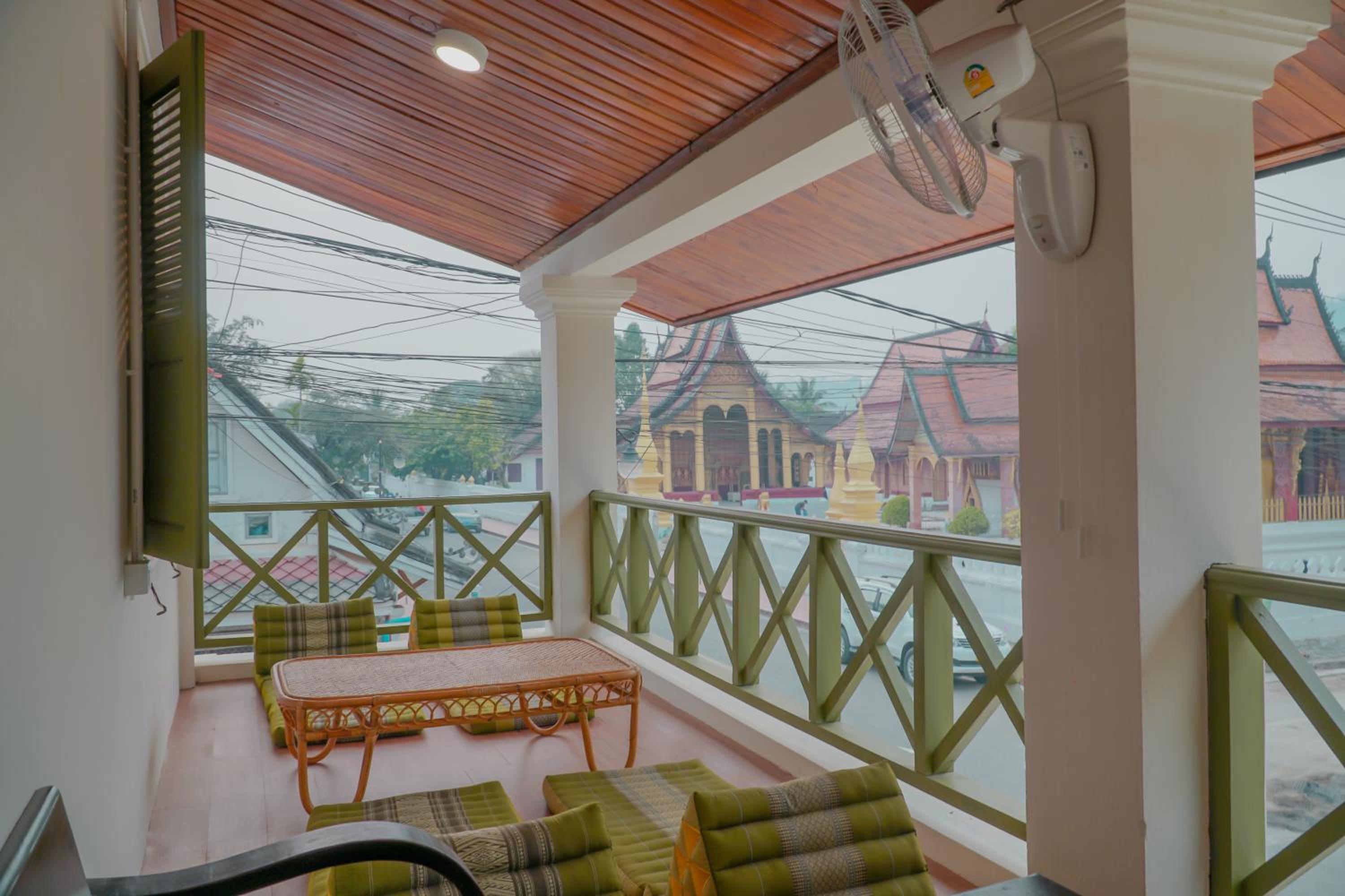 Barn Laos Luangprabang Hostel