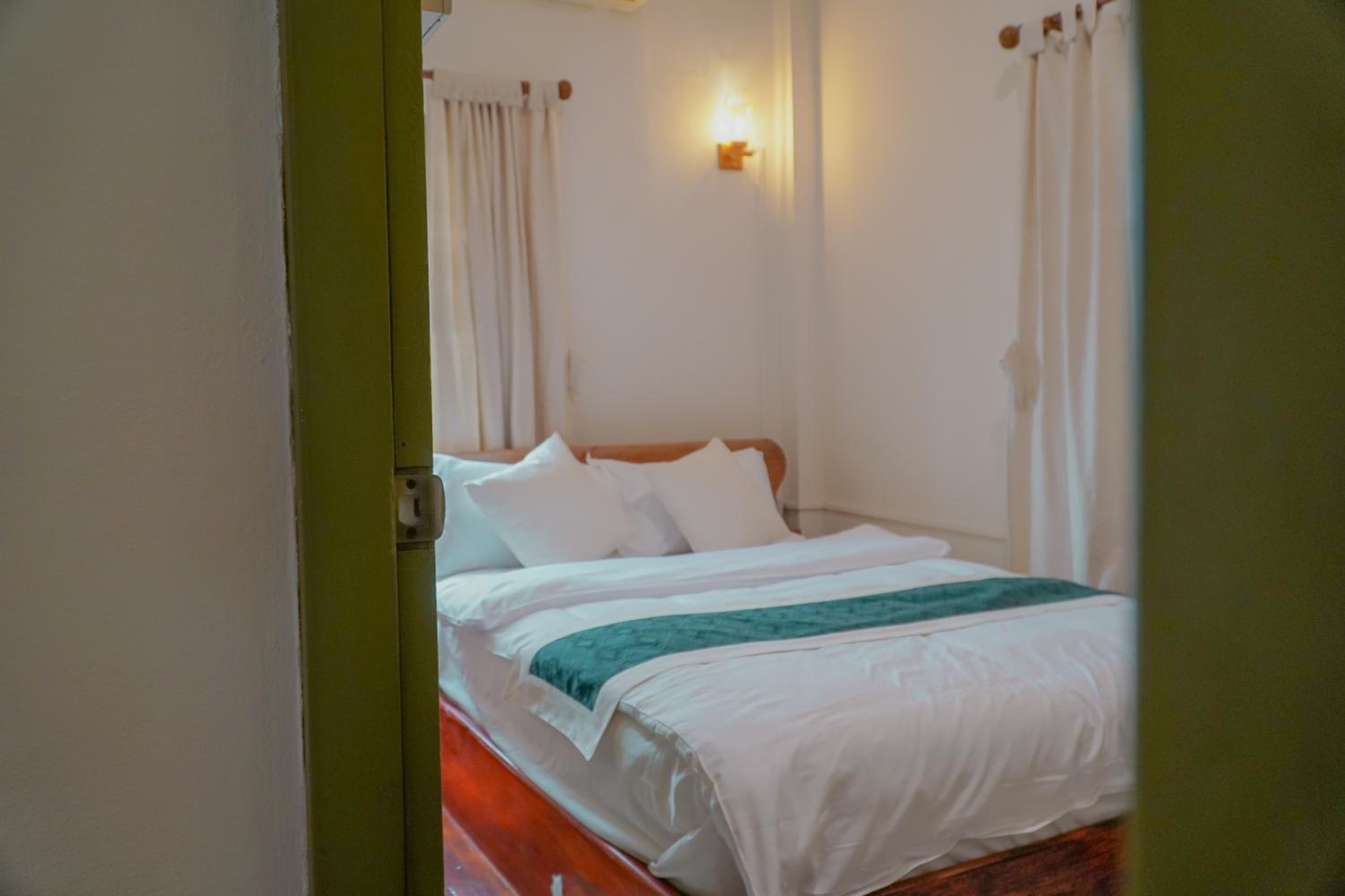 Barn Laos Luangprabang Hostel