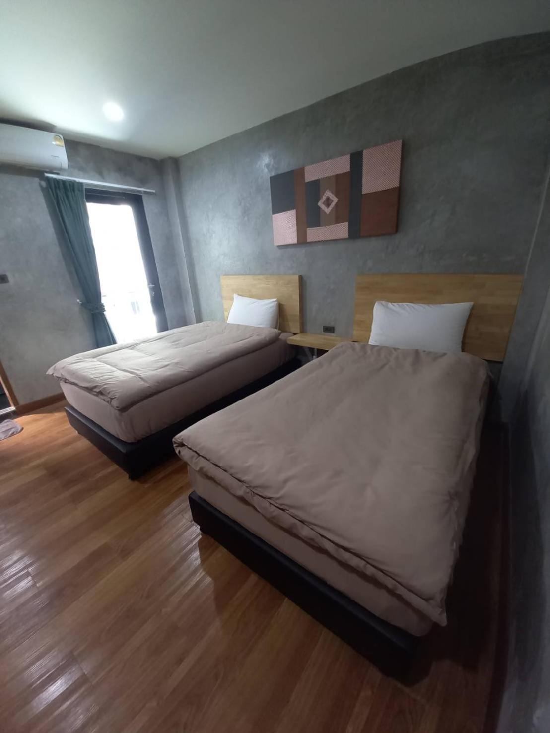 BURI Hotel And Hostel