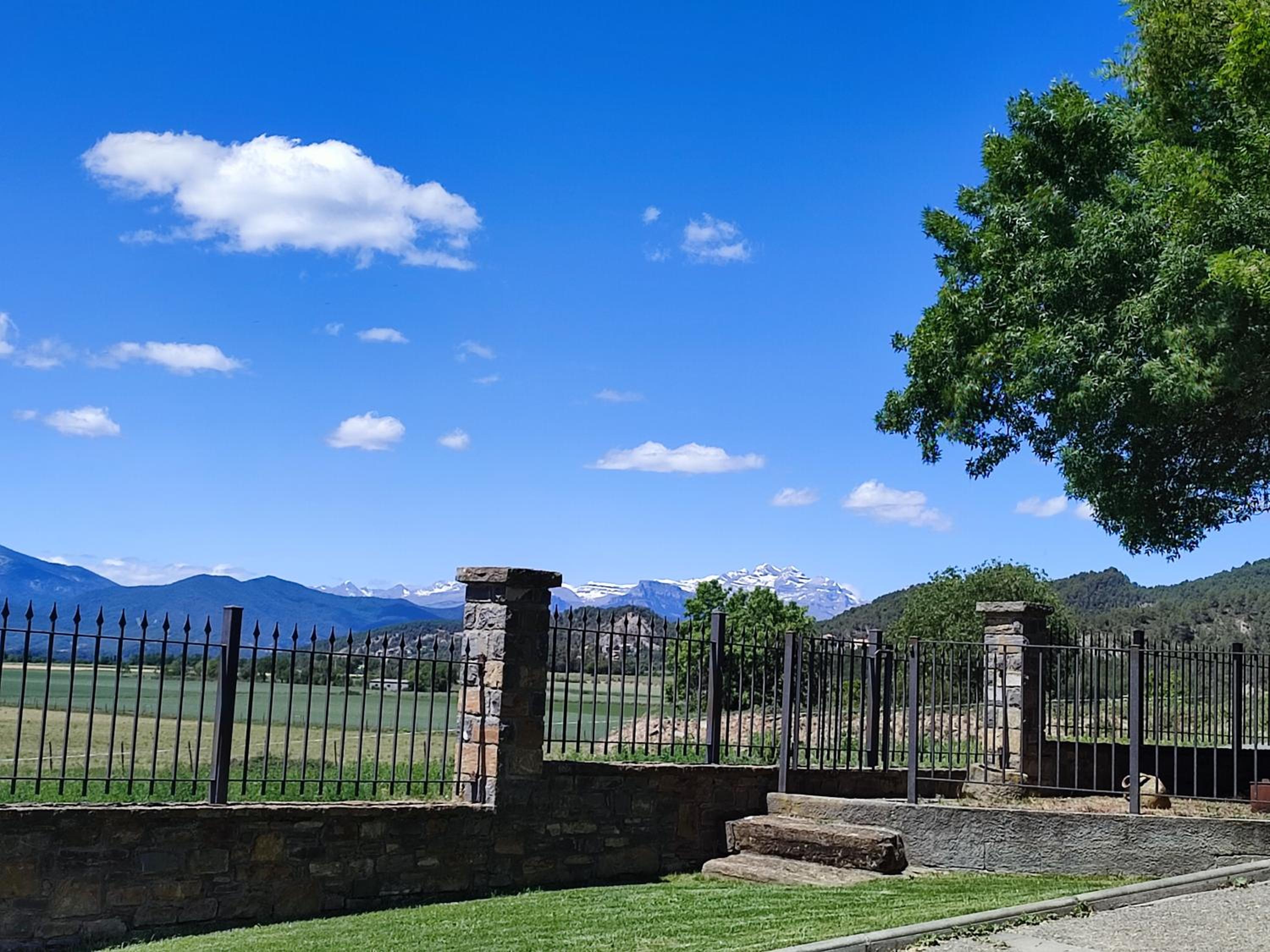 Casas Pirineo, Ainsa