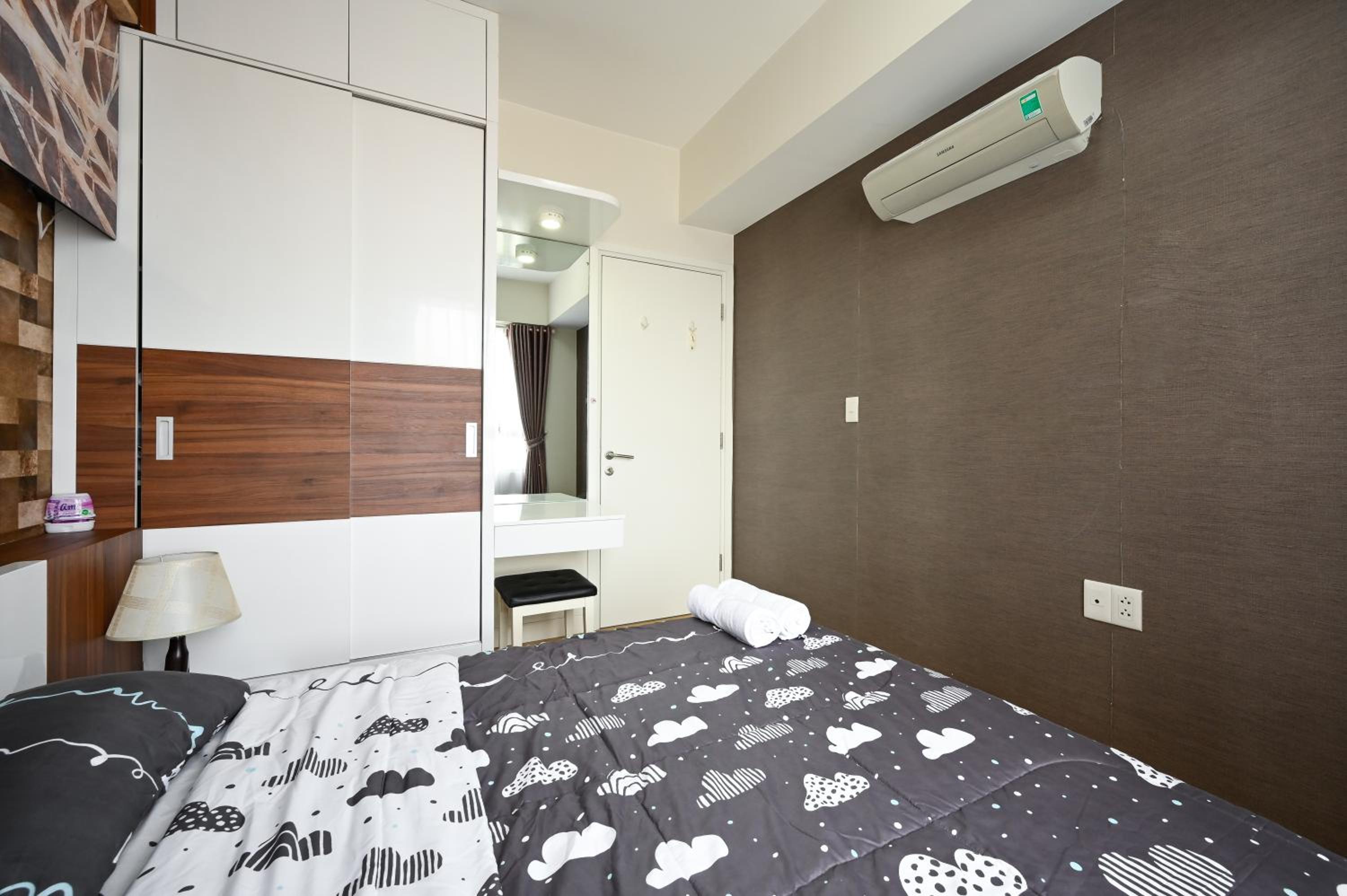 Landmark View 2 bedrooms condo in T1 Masteri Thao Dien, Fully Furnished With Full Amenities