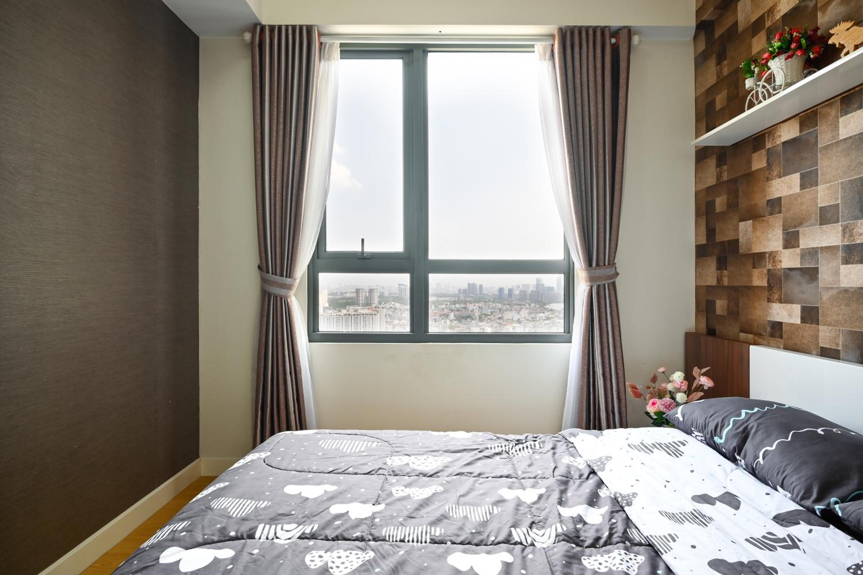 Landmark View 2 bedrooms condo in T1 Masteri Thao Dien, Fully Furnished With Full Amenities