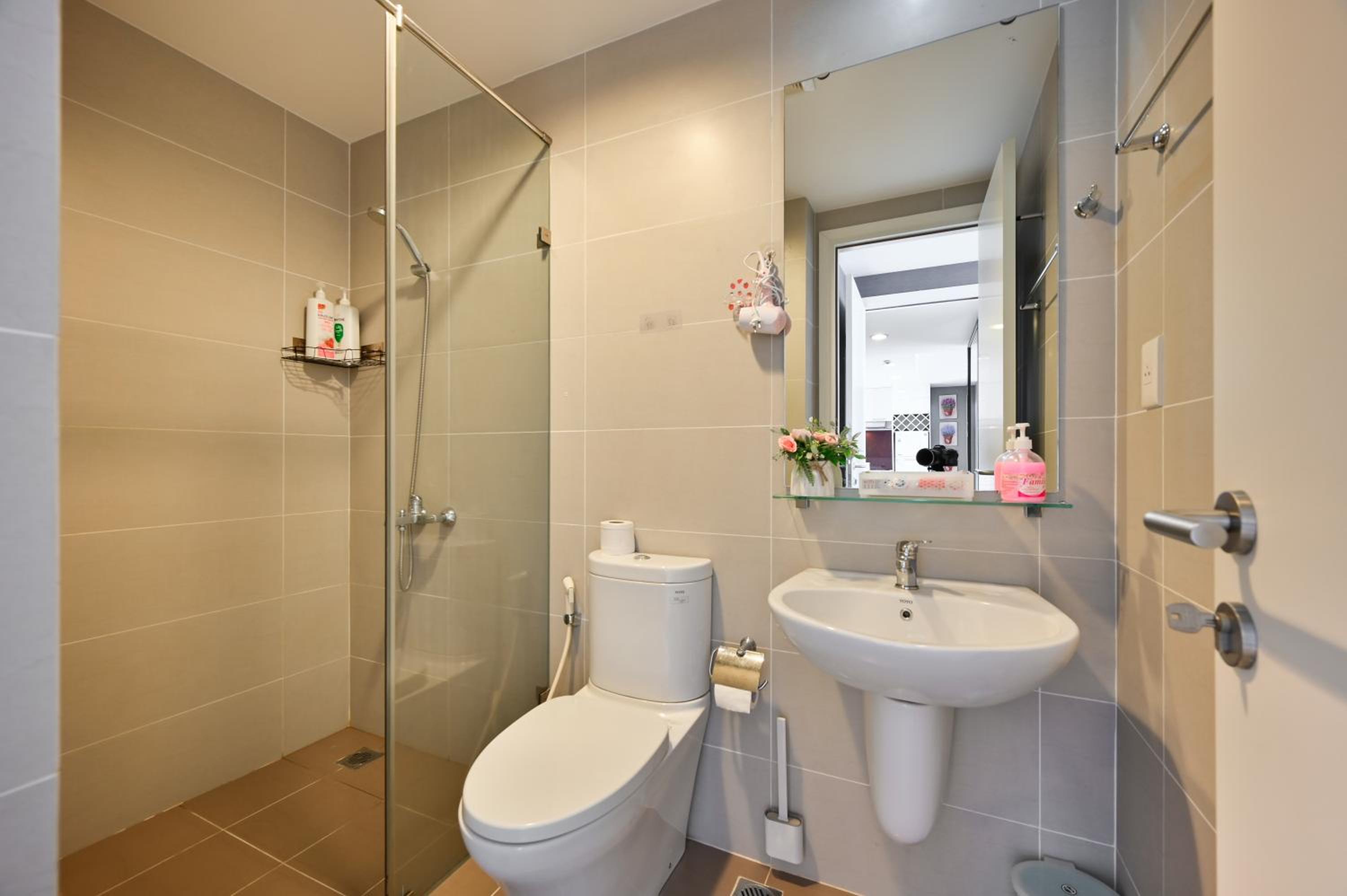 Landmark View 2 bedrooms condo in T1 Masteri Thao Dien, Fully Furnished With Full Amenities