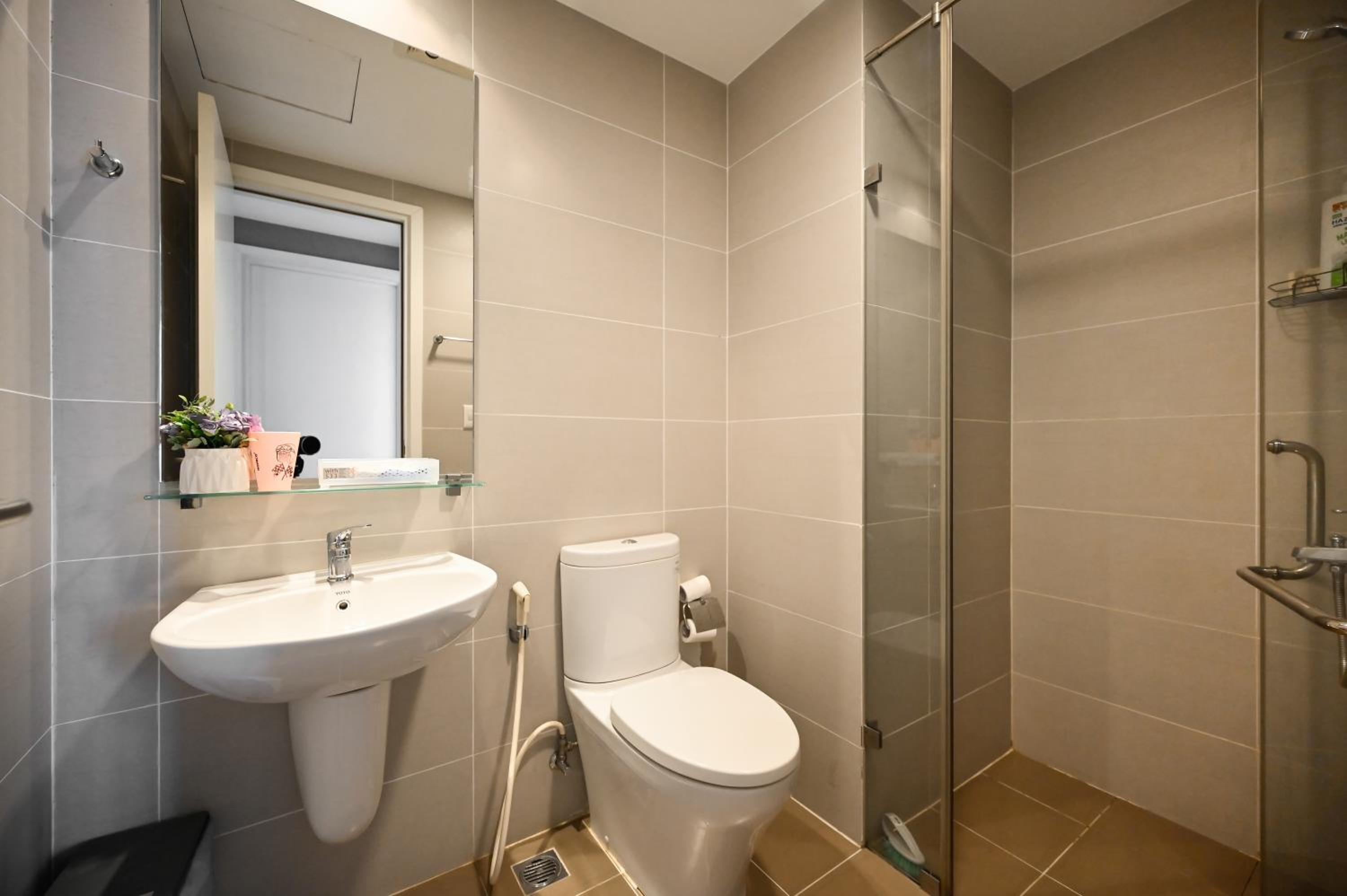Landmark View 2 bedrooms condo in T1 Masteri Thao Dien, Fully Furnished With Full Amenities