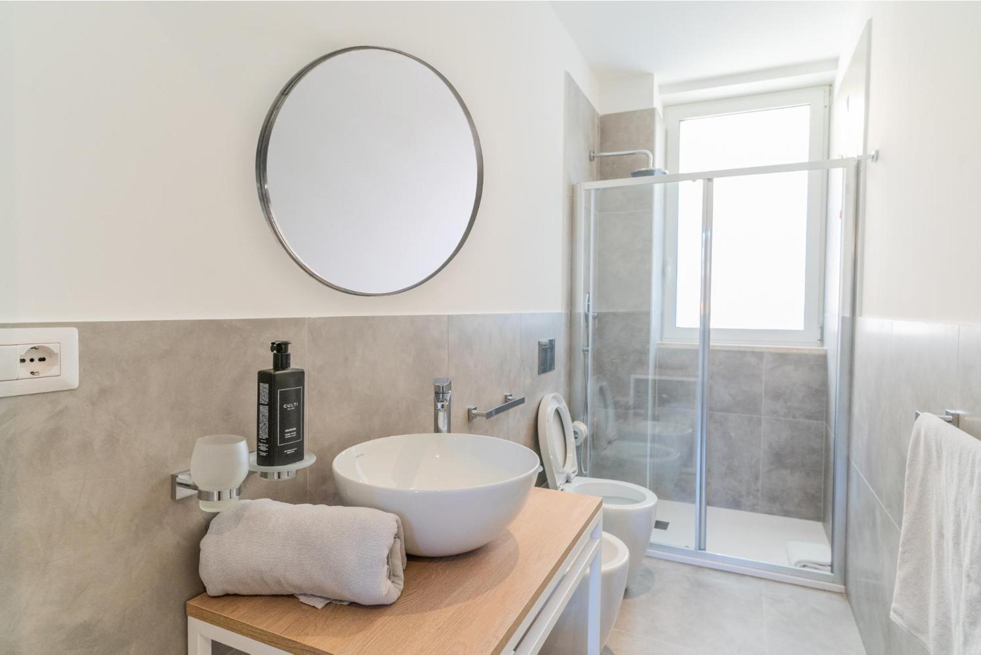 Marina di Modica - Via Taormina photo 2