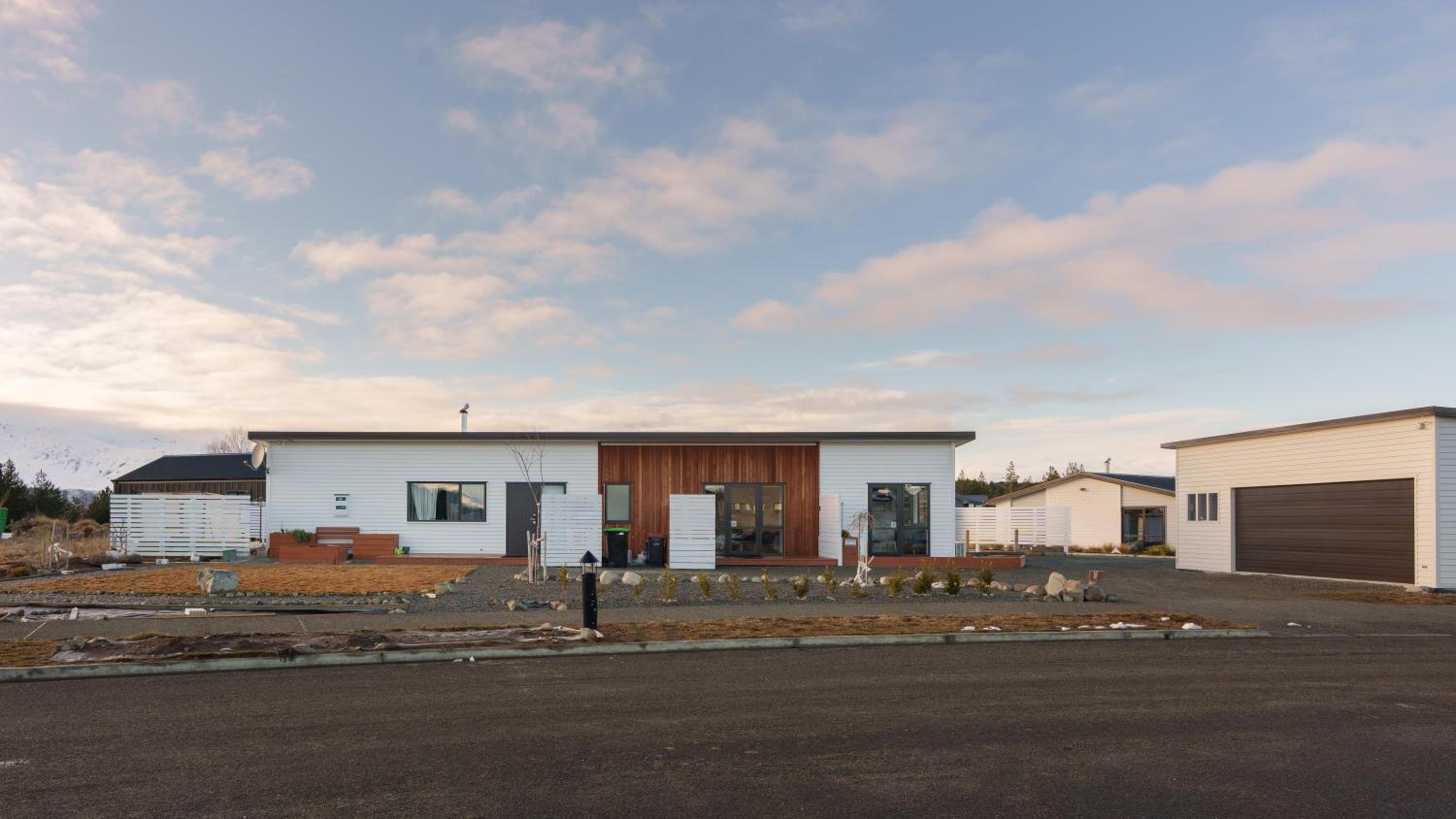 Entire Studio - Rodman 18 - newly furnished