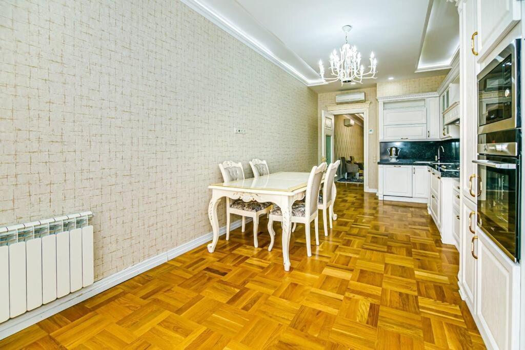 Baku Apartment M4