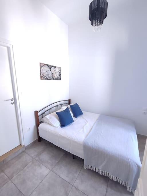 Sunrise Apartments - Aegean Blue photo 3