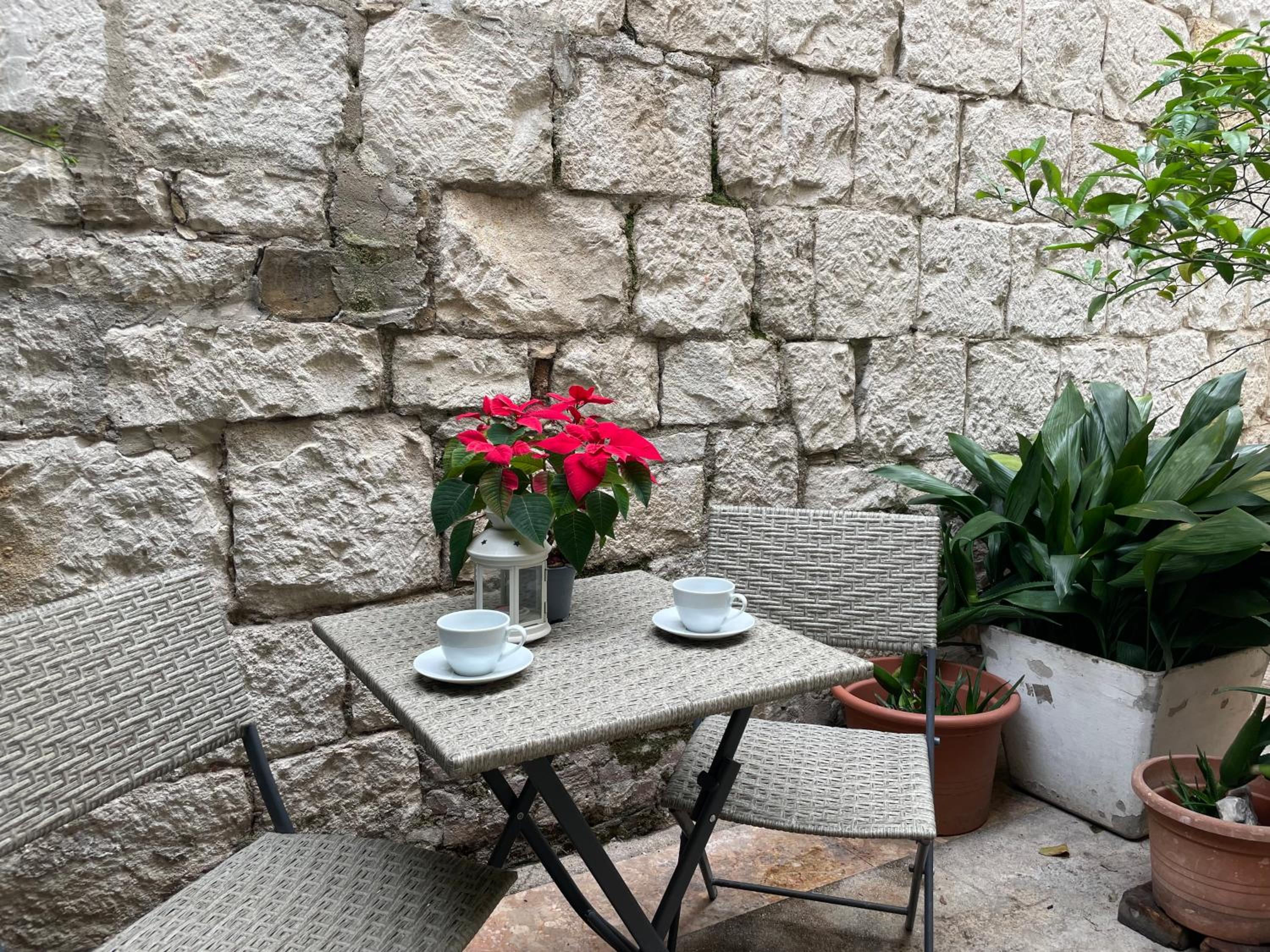 Apartment “Jelin dvor” 3+2, Bacvice, Split photo 2