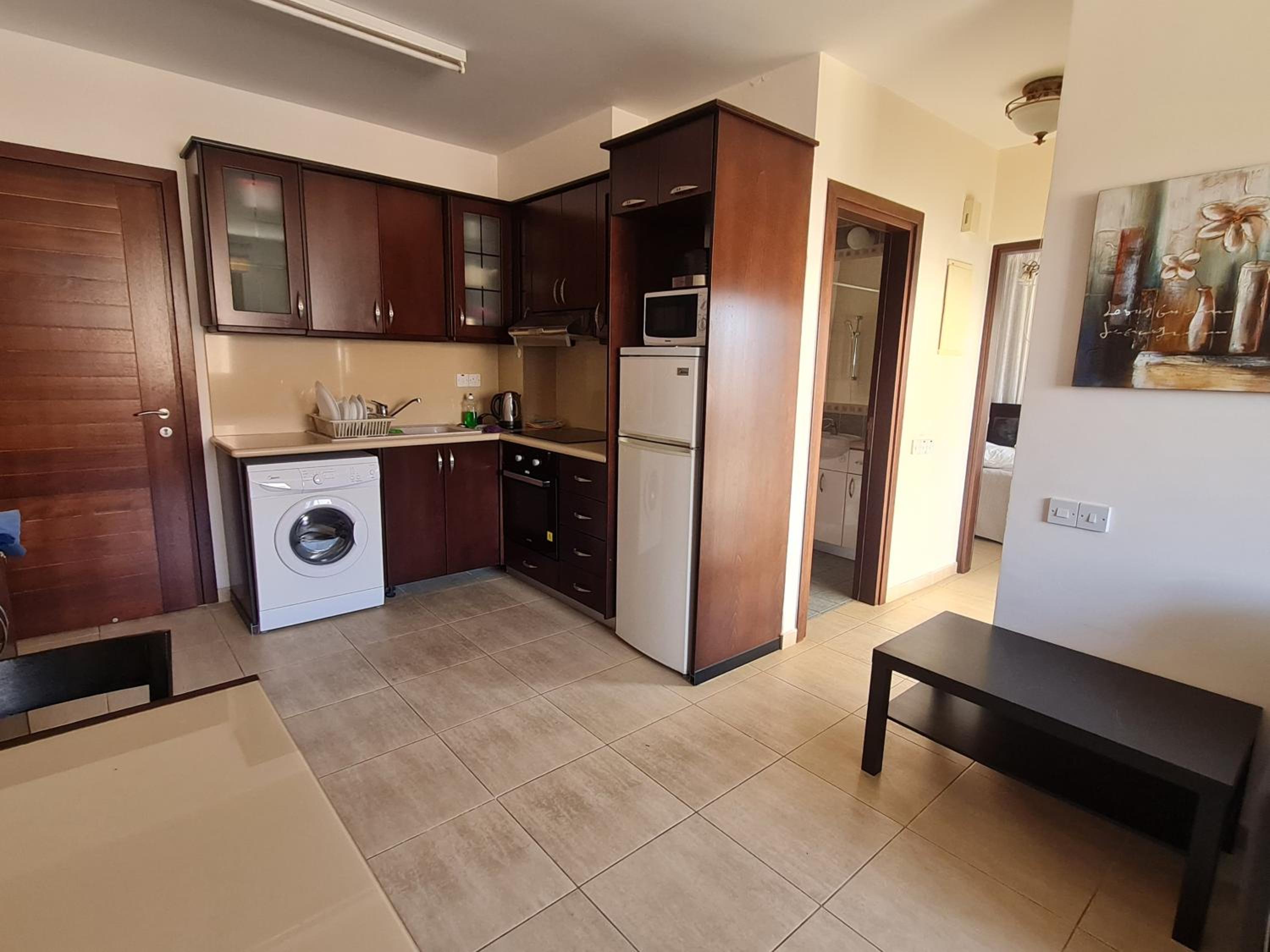DANAOS 2 COMPLEX APARTMENT - By IMH Travel & Tours