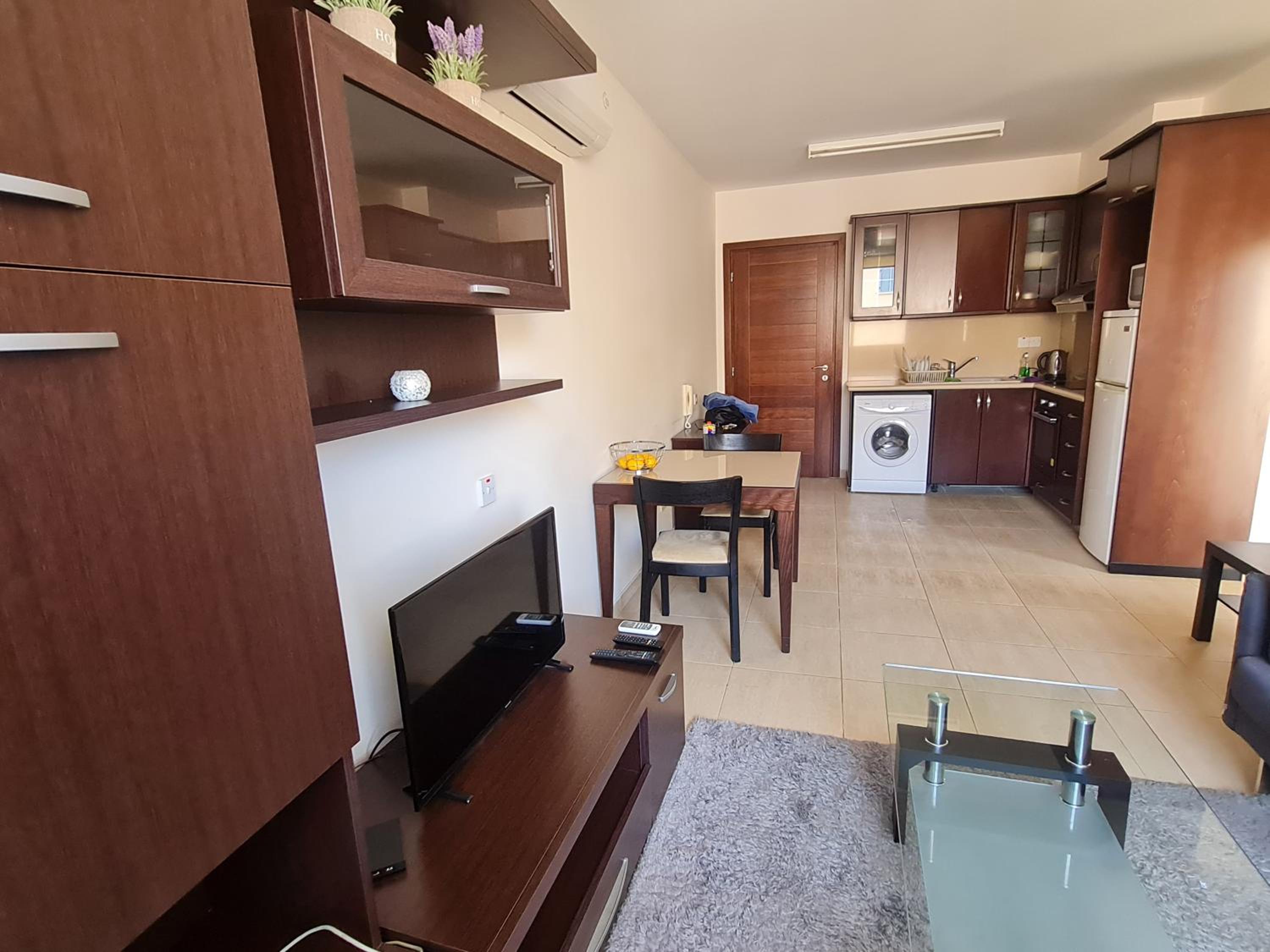 DANAOS 2 COMPLEX APARTMENT - By IMH Travel & Tours