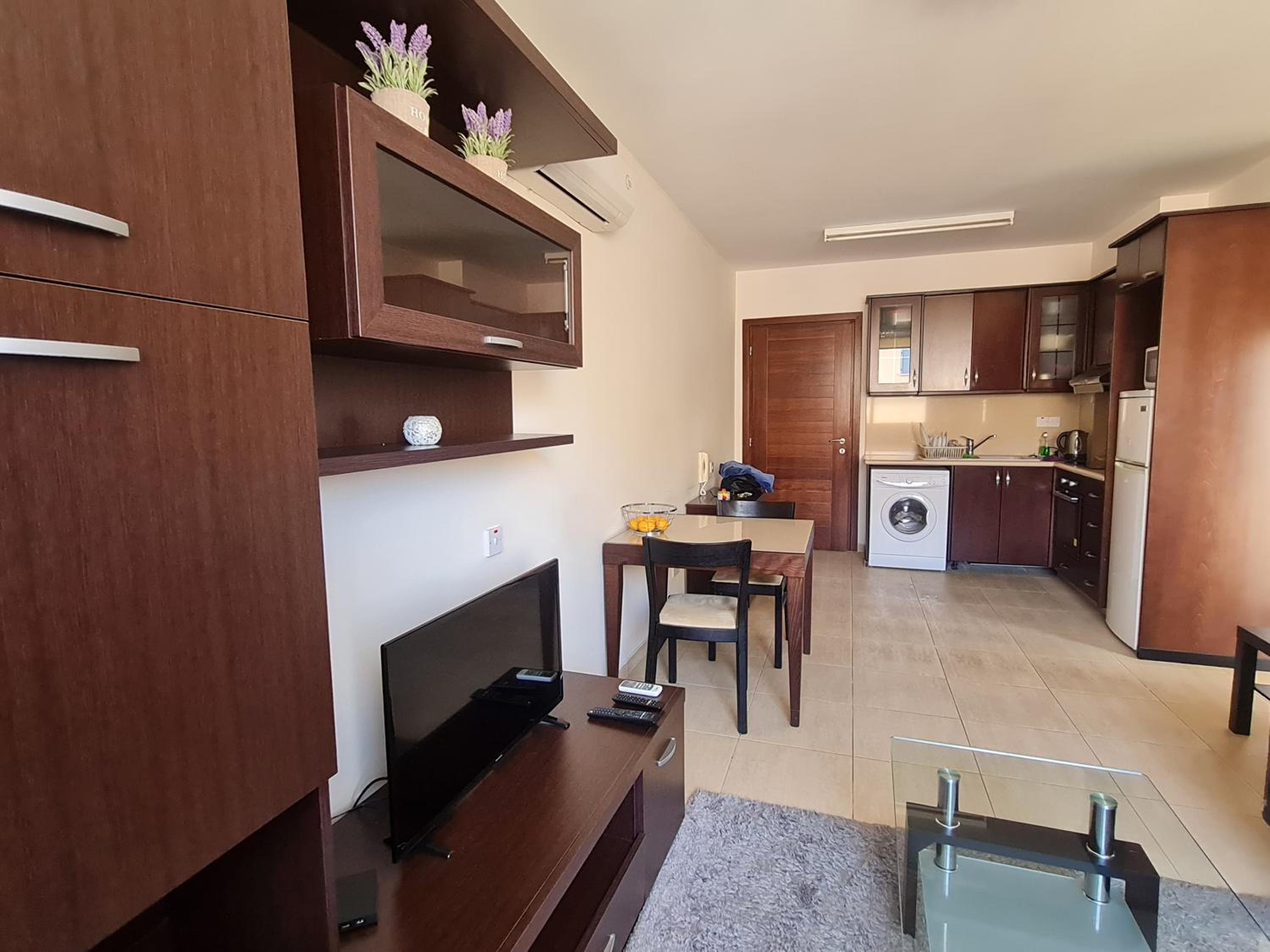 DANAOS 2 COMPLEX APARTMENT - By IMH Travel & Tours