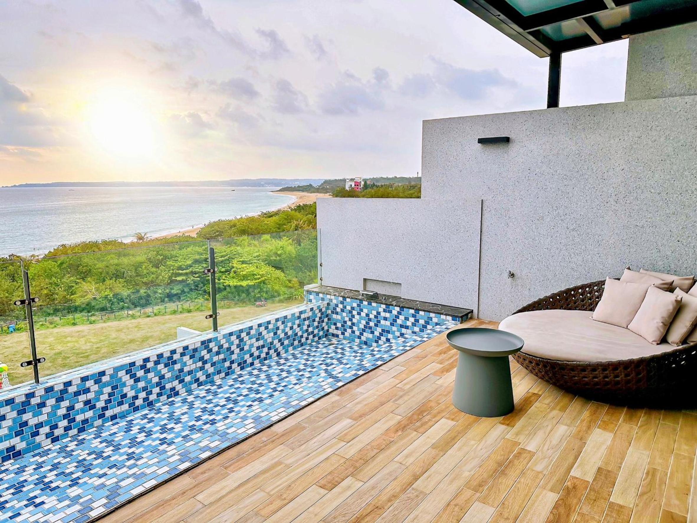 Kenting Sea Wall 130