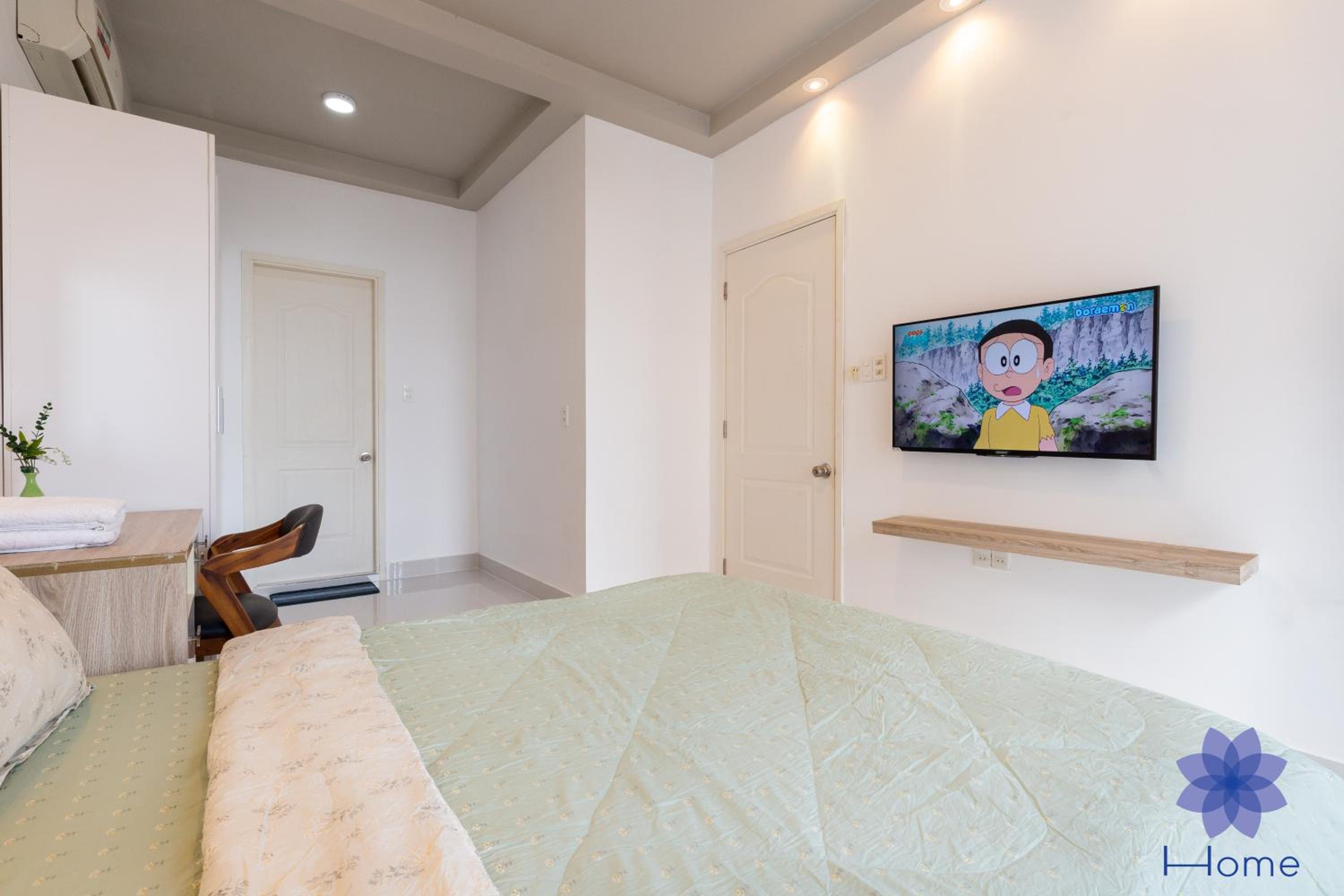 HOME, Apartments for rent in Orchard Park View building w/Free Gym&Pool