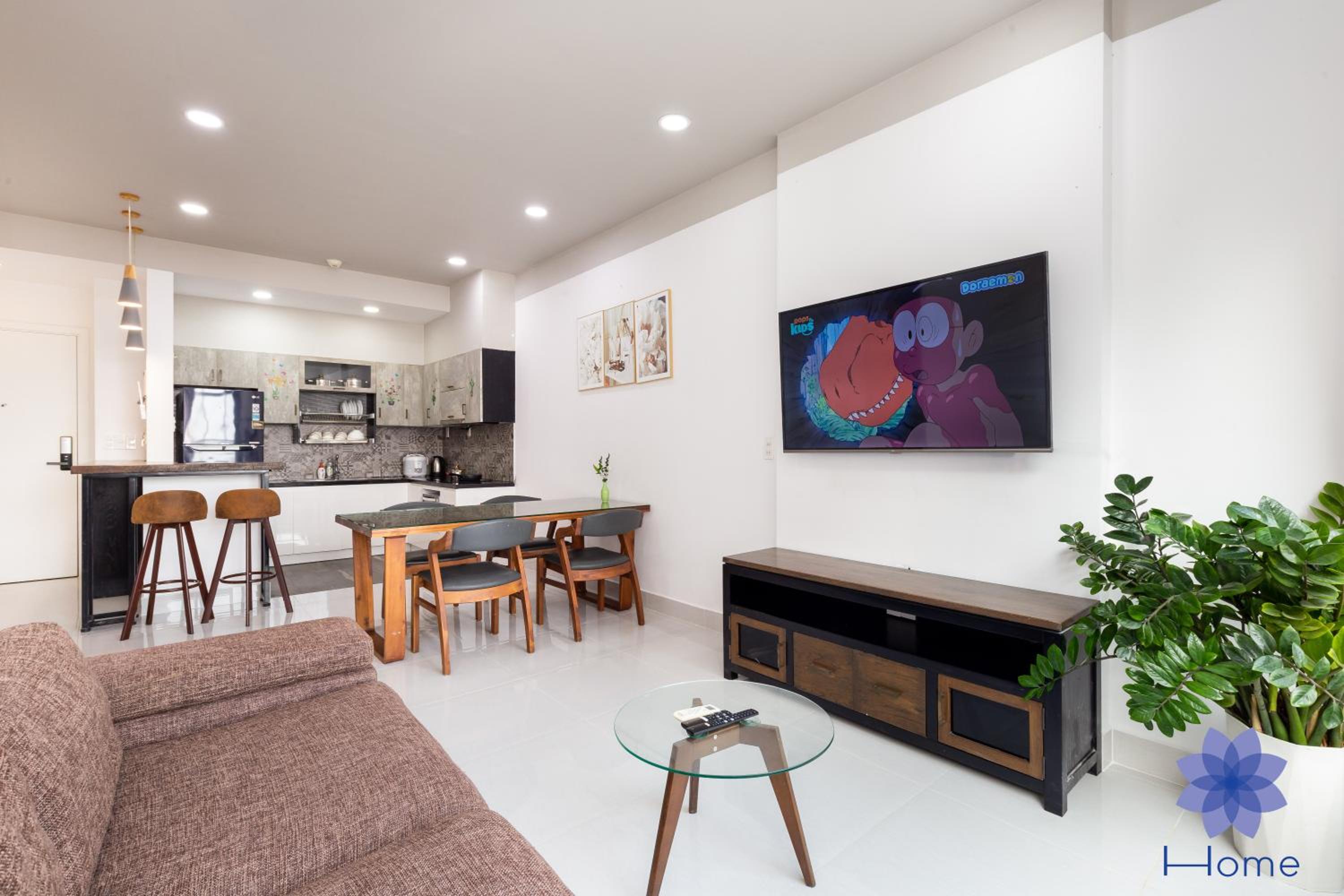 HOME, Apartments for rent in Orchard Park View building w/Free Gym&Pool