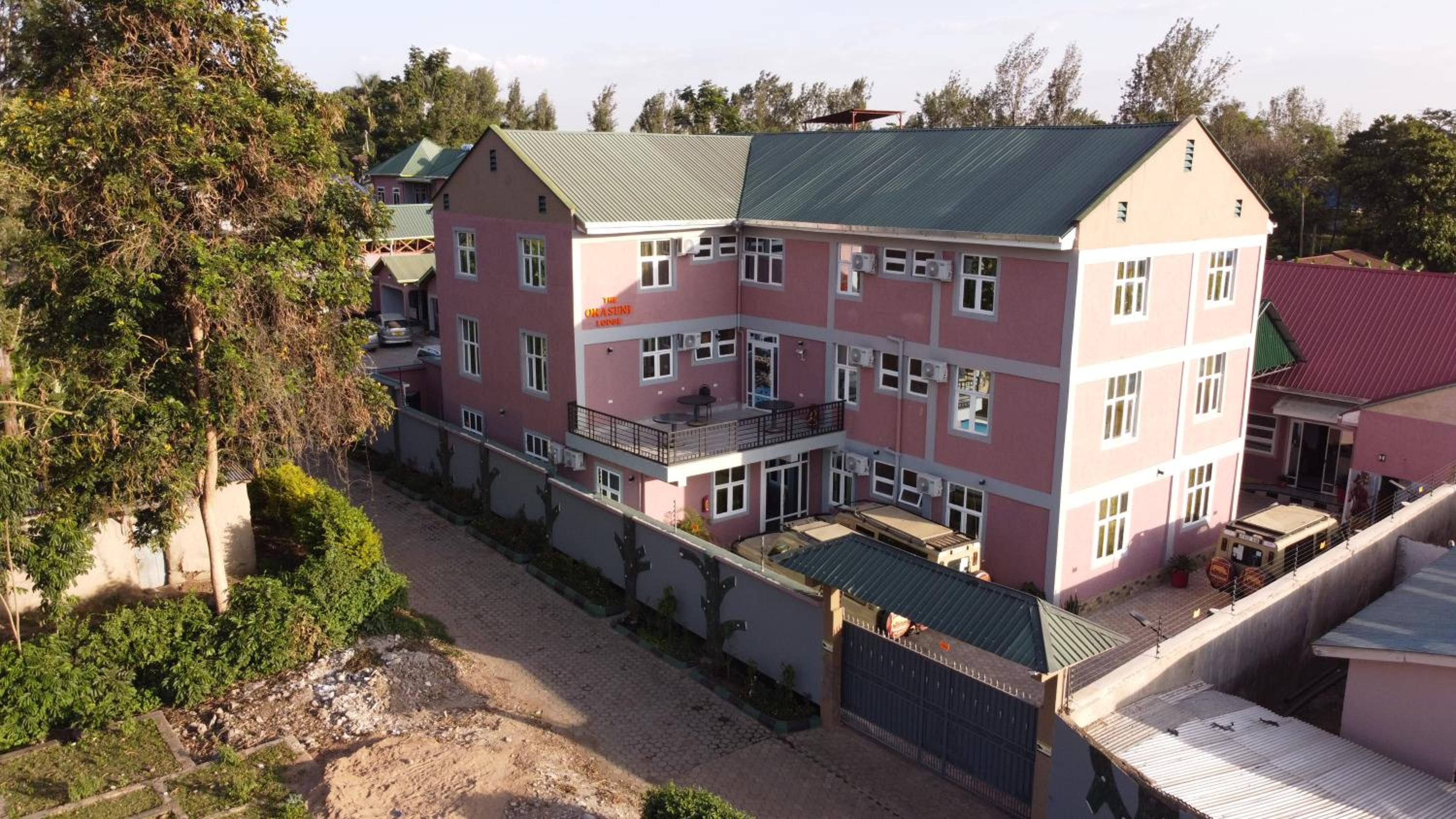 The Okaseni Lodge
