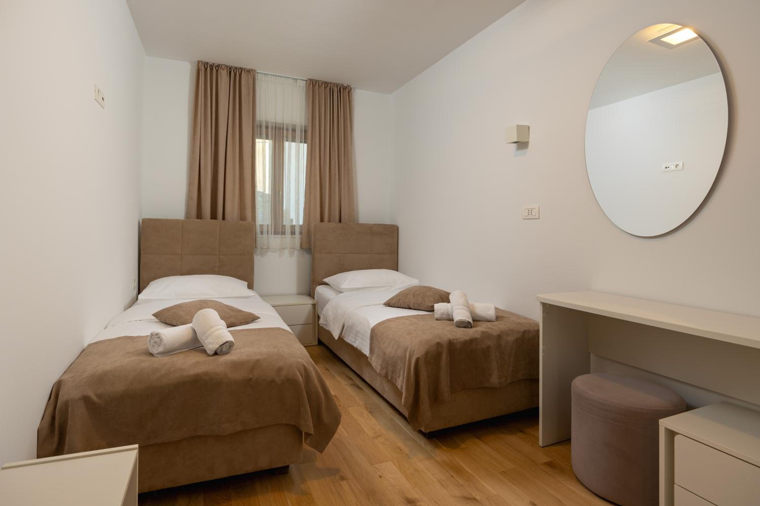 Apartments Lea