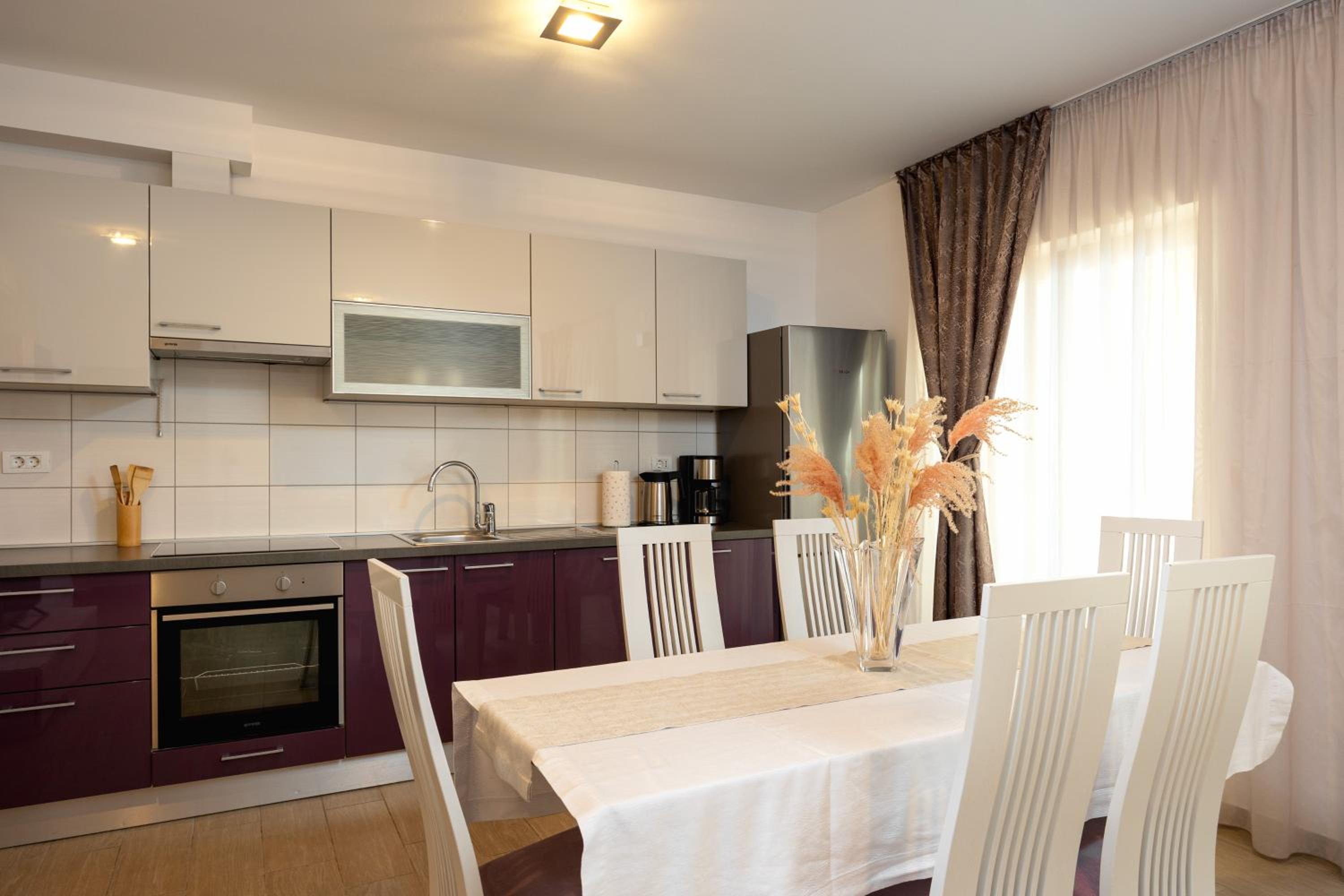 Apartments Lea