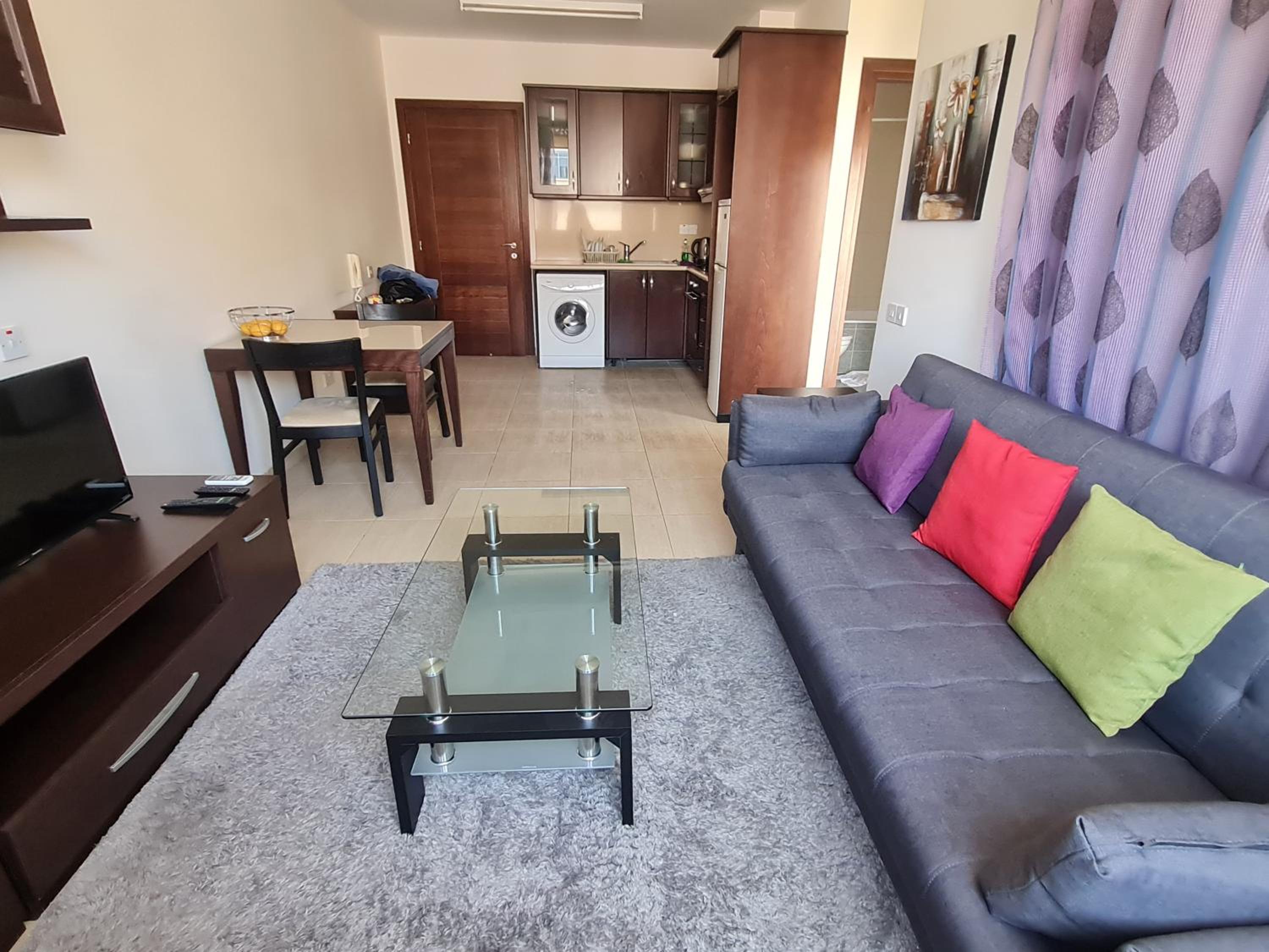 DANAOS 2 COMPLEX APARTMENT - By IMH Travel & Tours