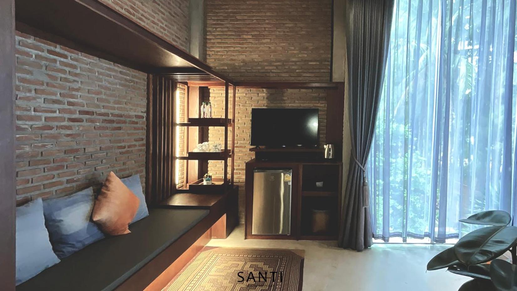 SANTI beach retreat