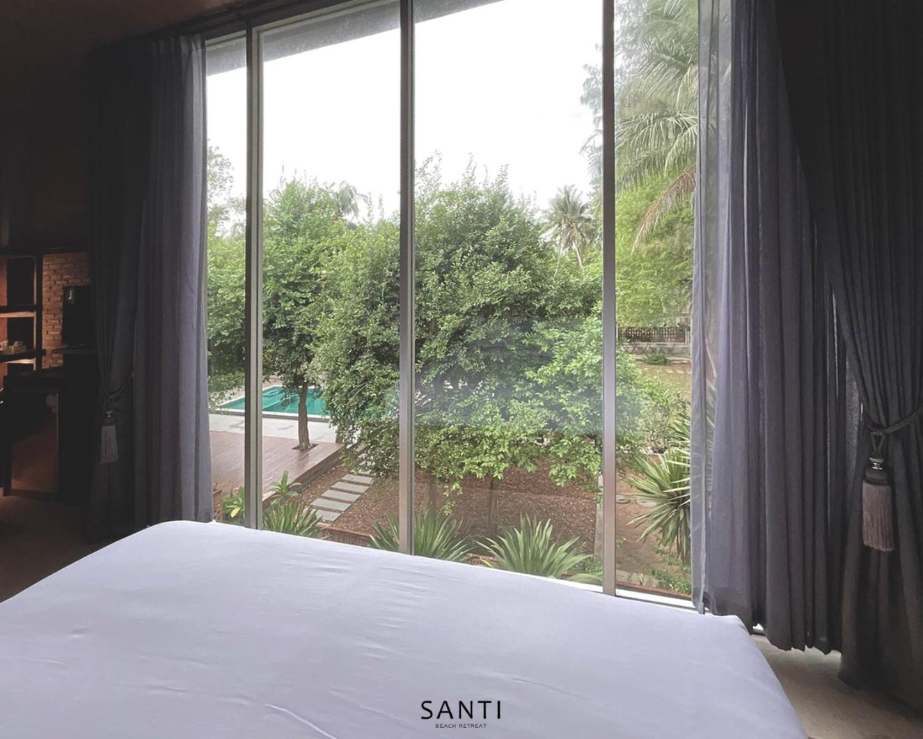 SANTI beach retreat