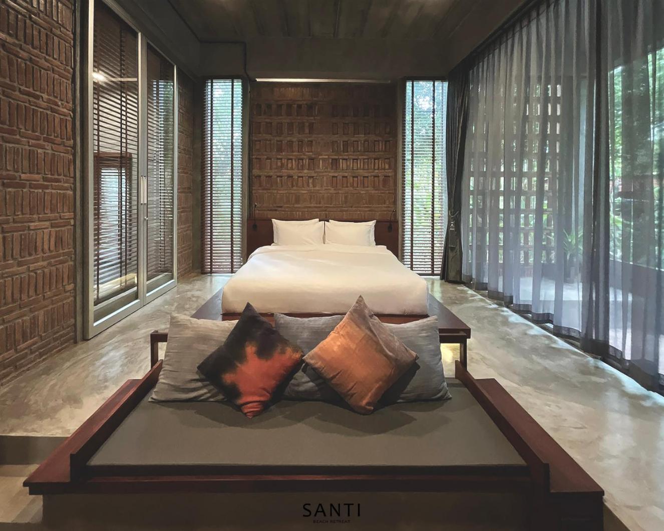 SANTI beach retreat