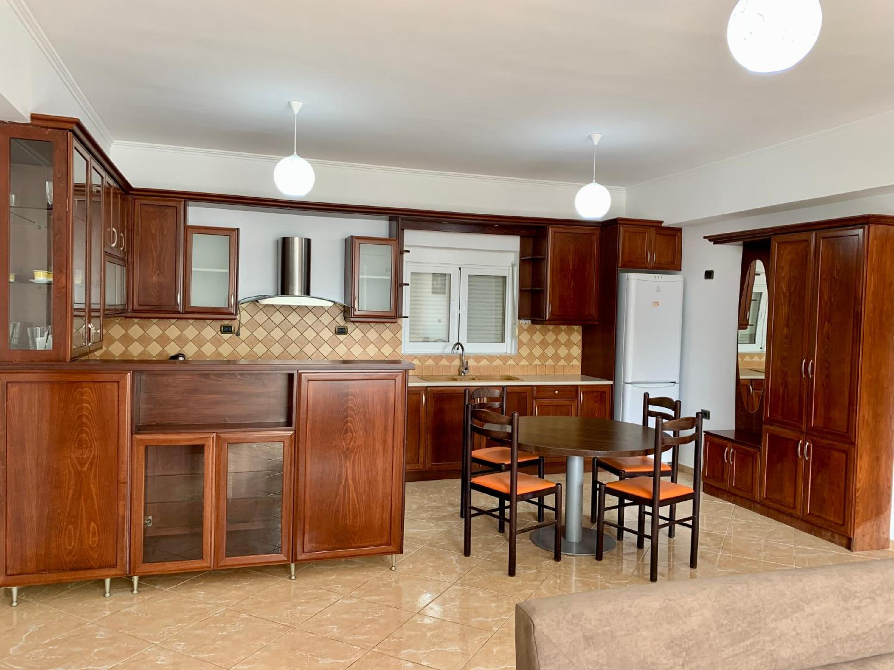 Bardhi Apts