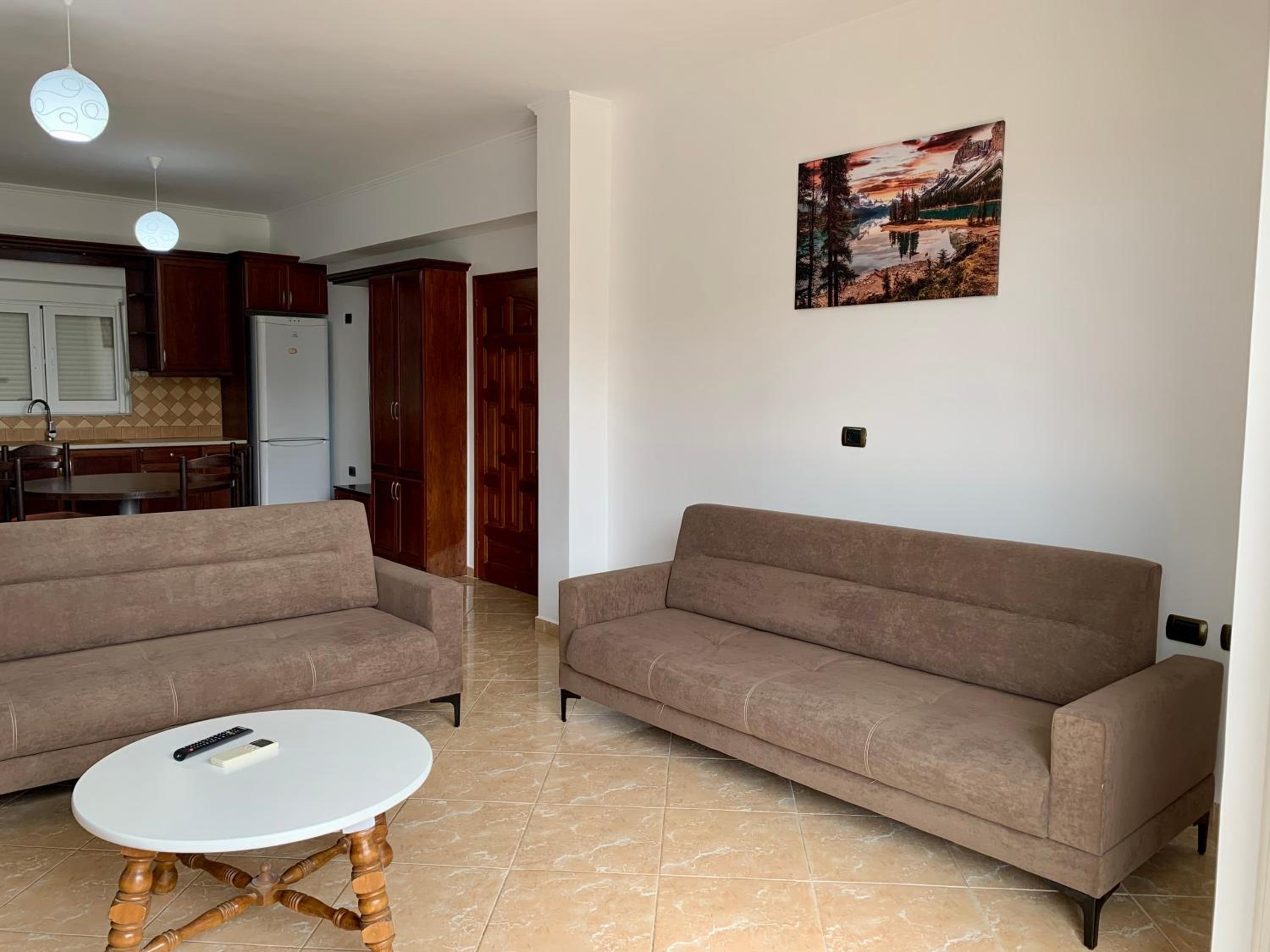 Bardhi Apts