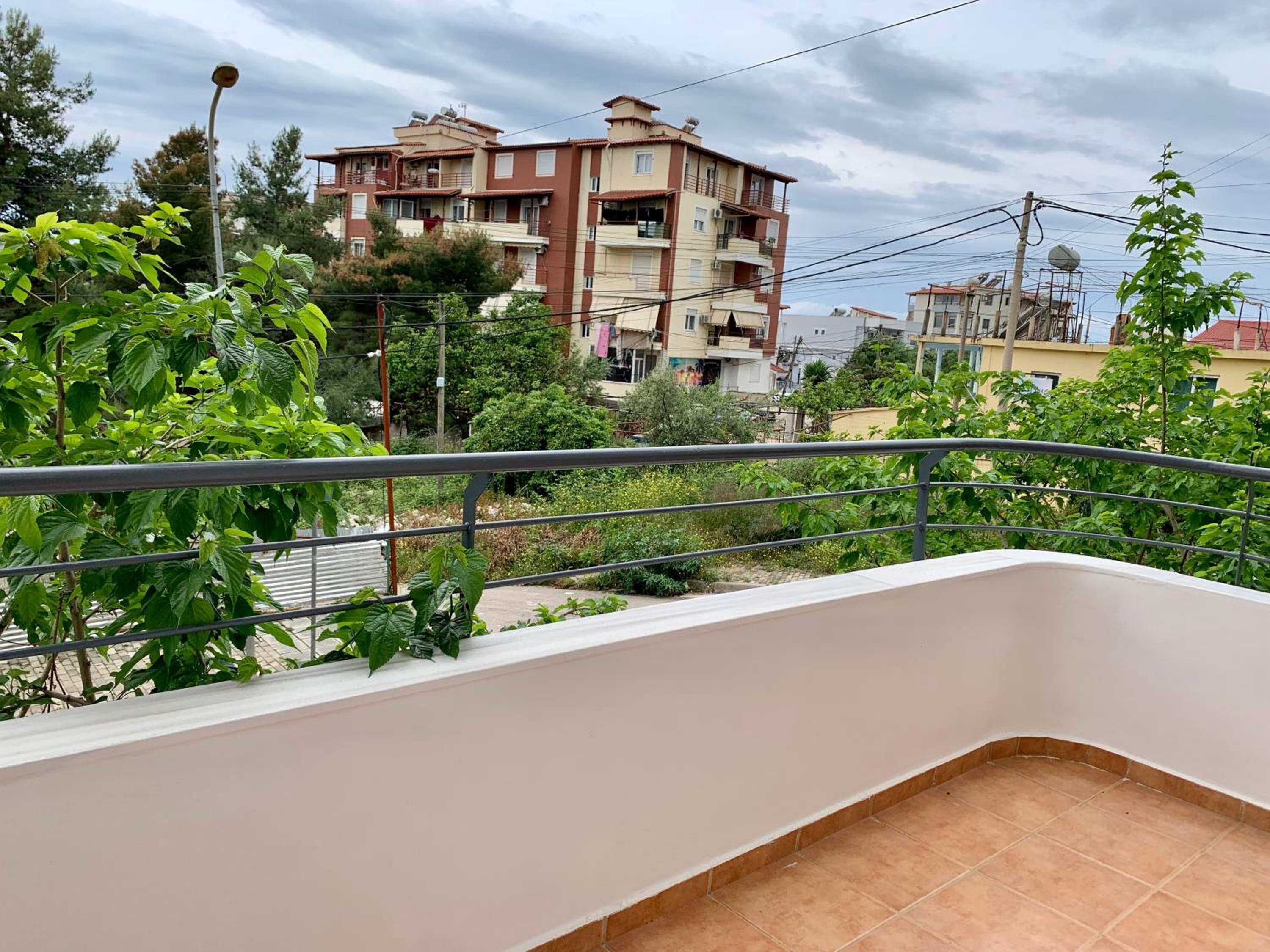 Bardhi Apts