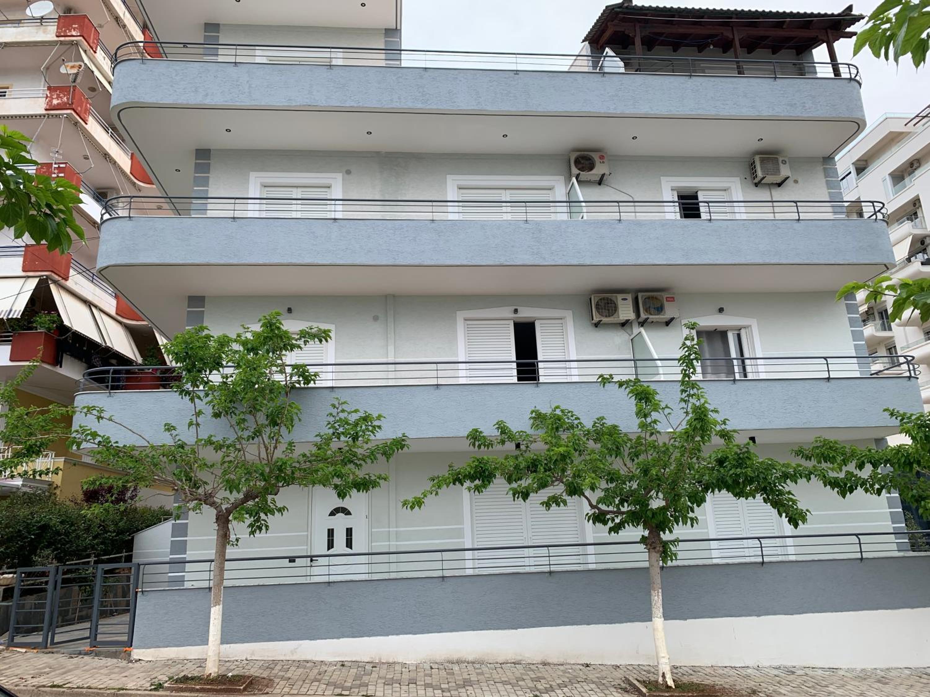 Bardhi Apts