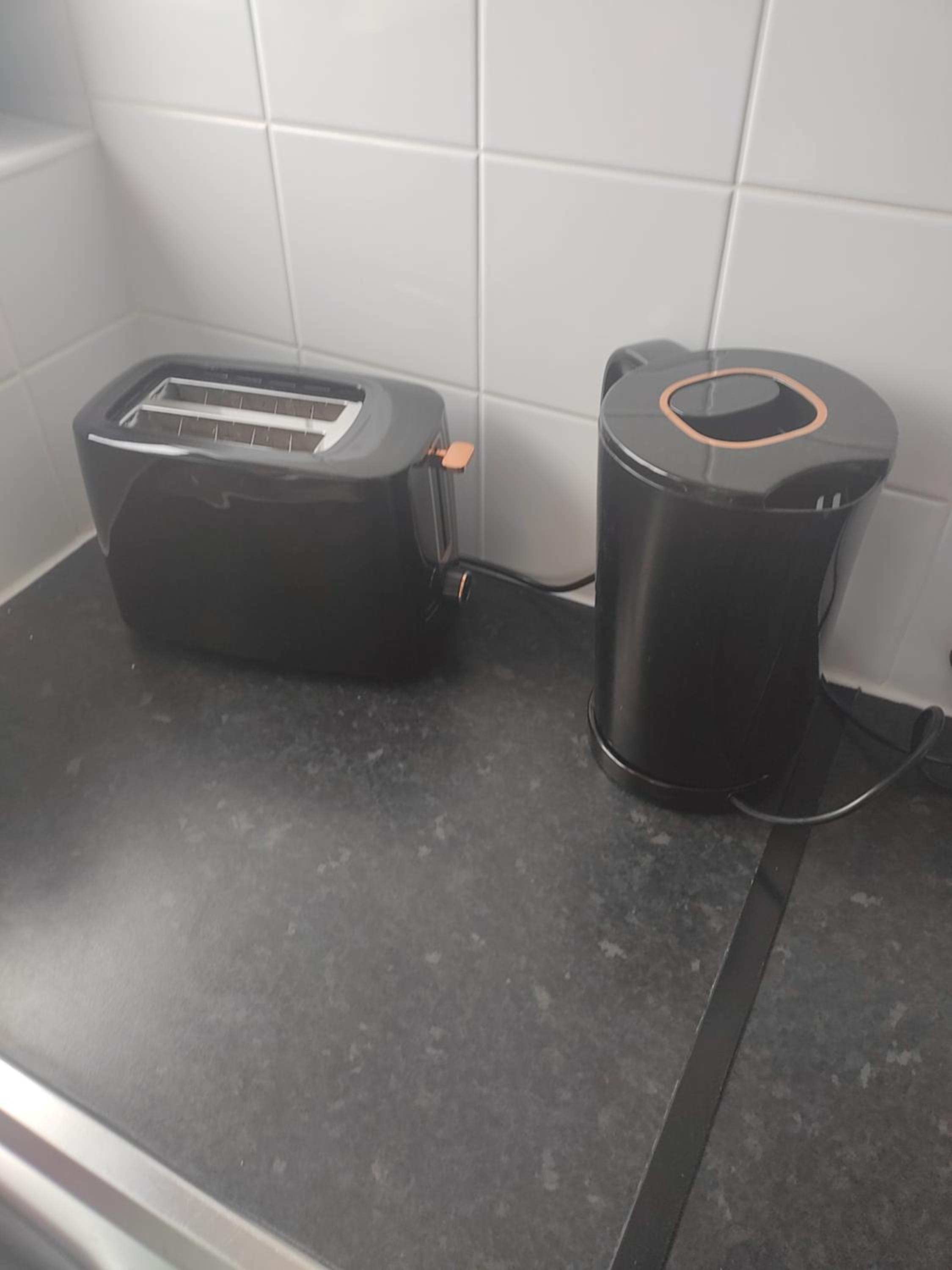 Moden Stylish Appartment In Southsea Free Onsite Parking view 5