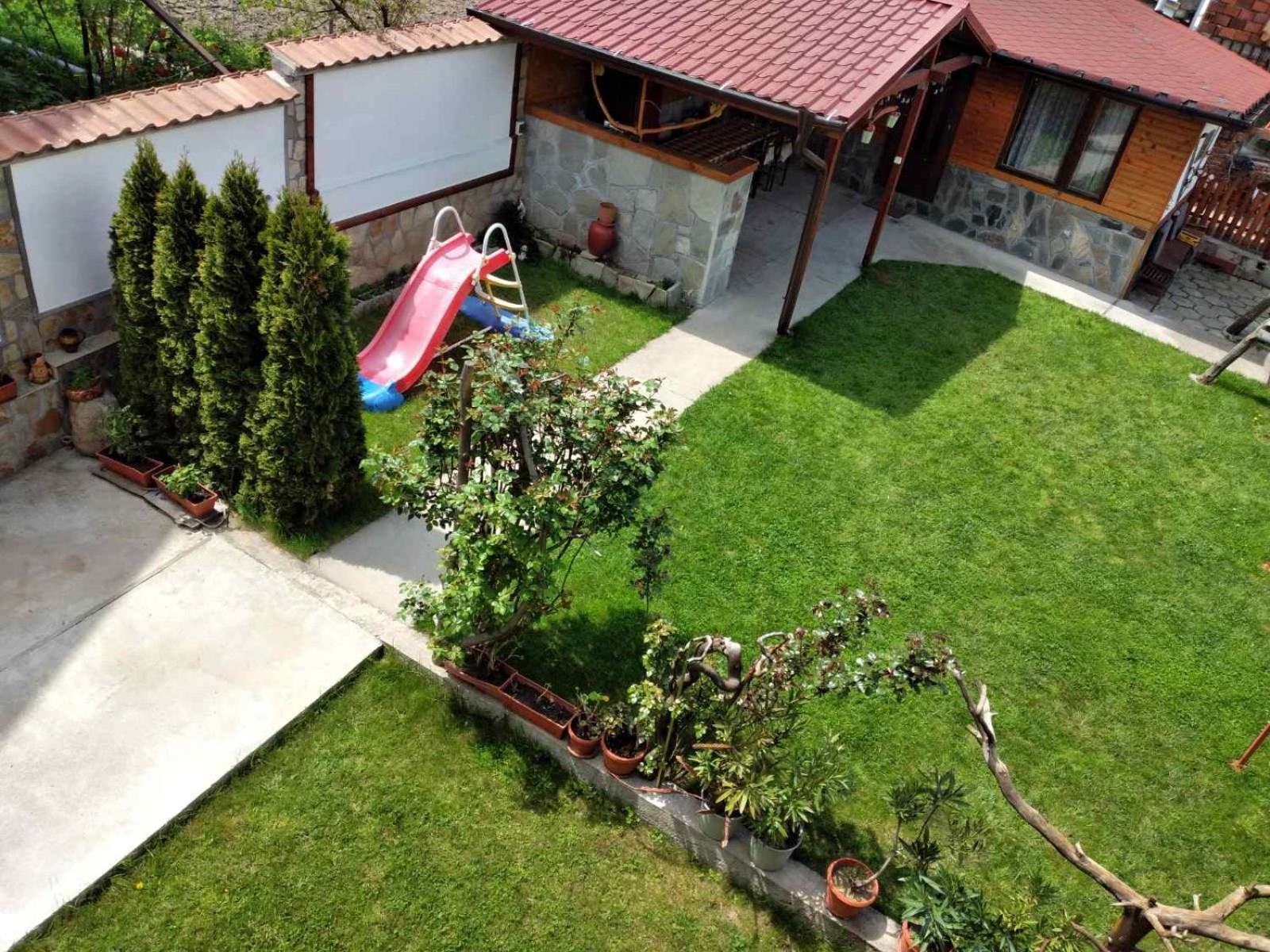 Holiday guest house KEMO