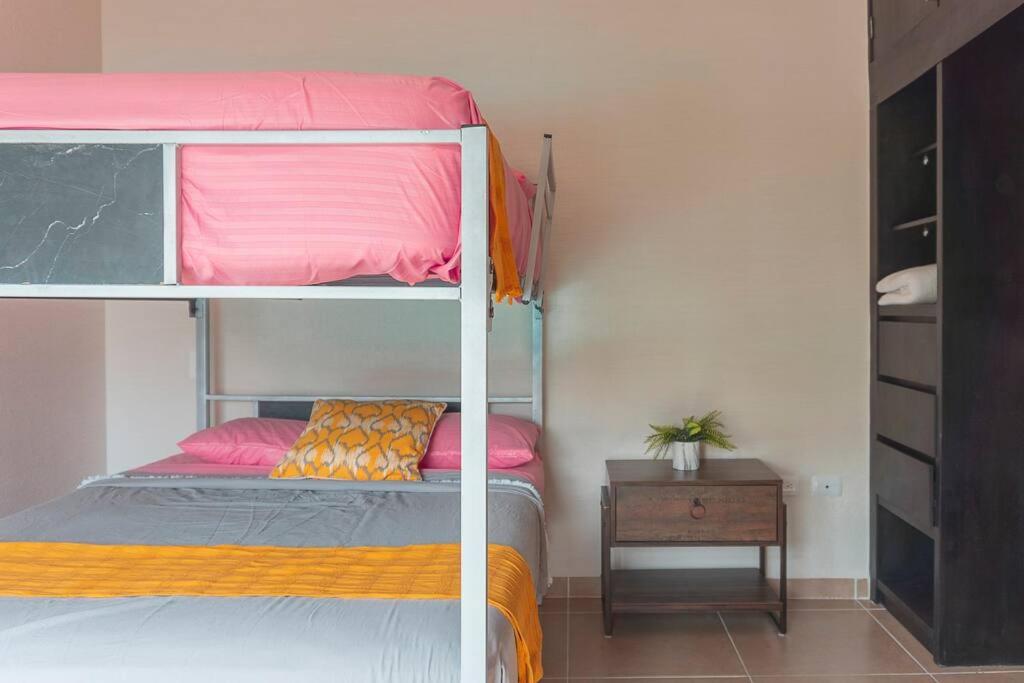 DR02 Departamento Moderno con Vista a la Laguna en Dream Lagoons