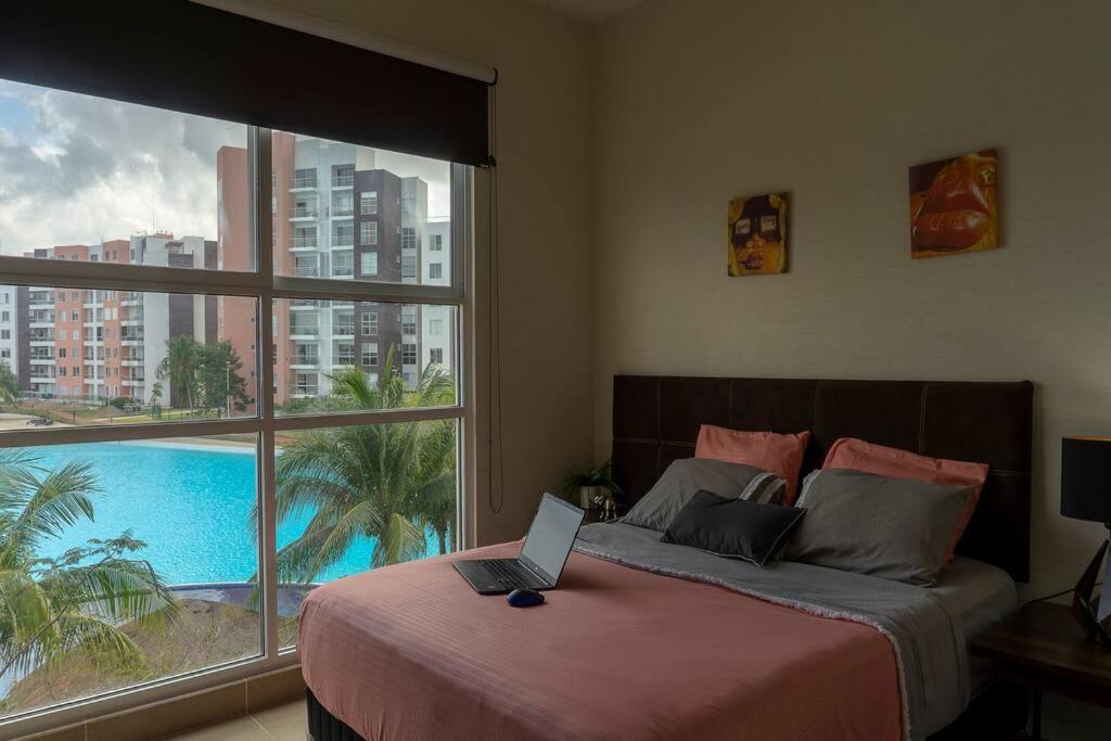 DR02 Departamento Moderno con Vista a la Laguna en Dream Lagoons