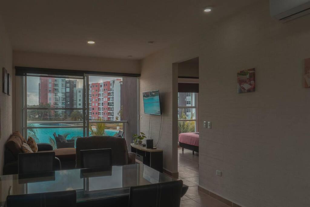 DR02 Departamento Moderno con Vista a la Laguna en Dream Lagoons