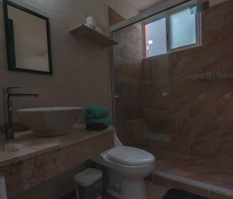 DR02 Departamento Moderno con Vista a la Laguna en Dream Lagoons