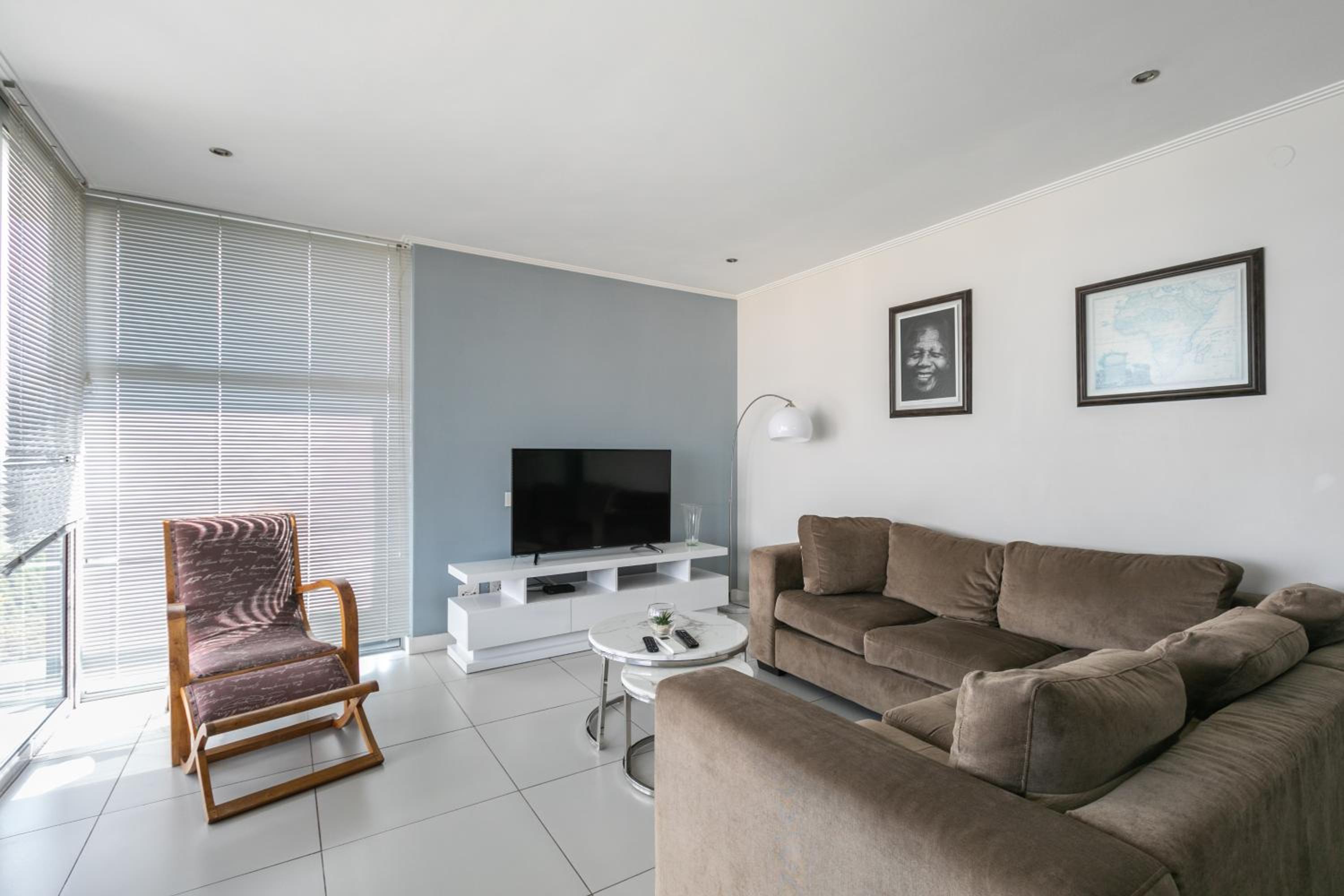 KMG Apartments at The Apex