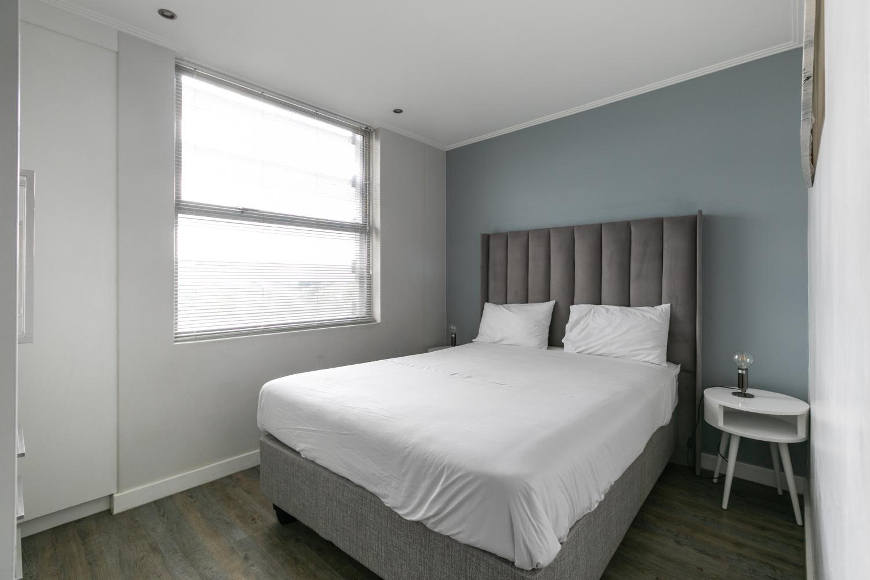 KMG Apartments at The Apex