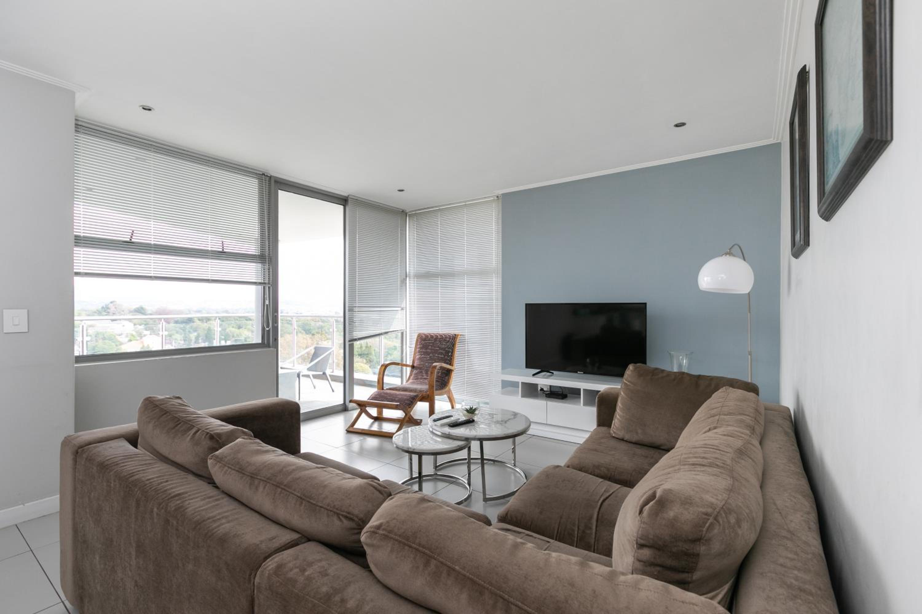 KMG Apartments at The Apex