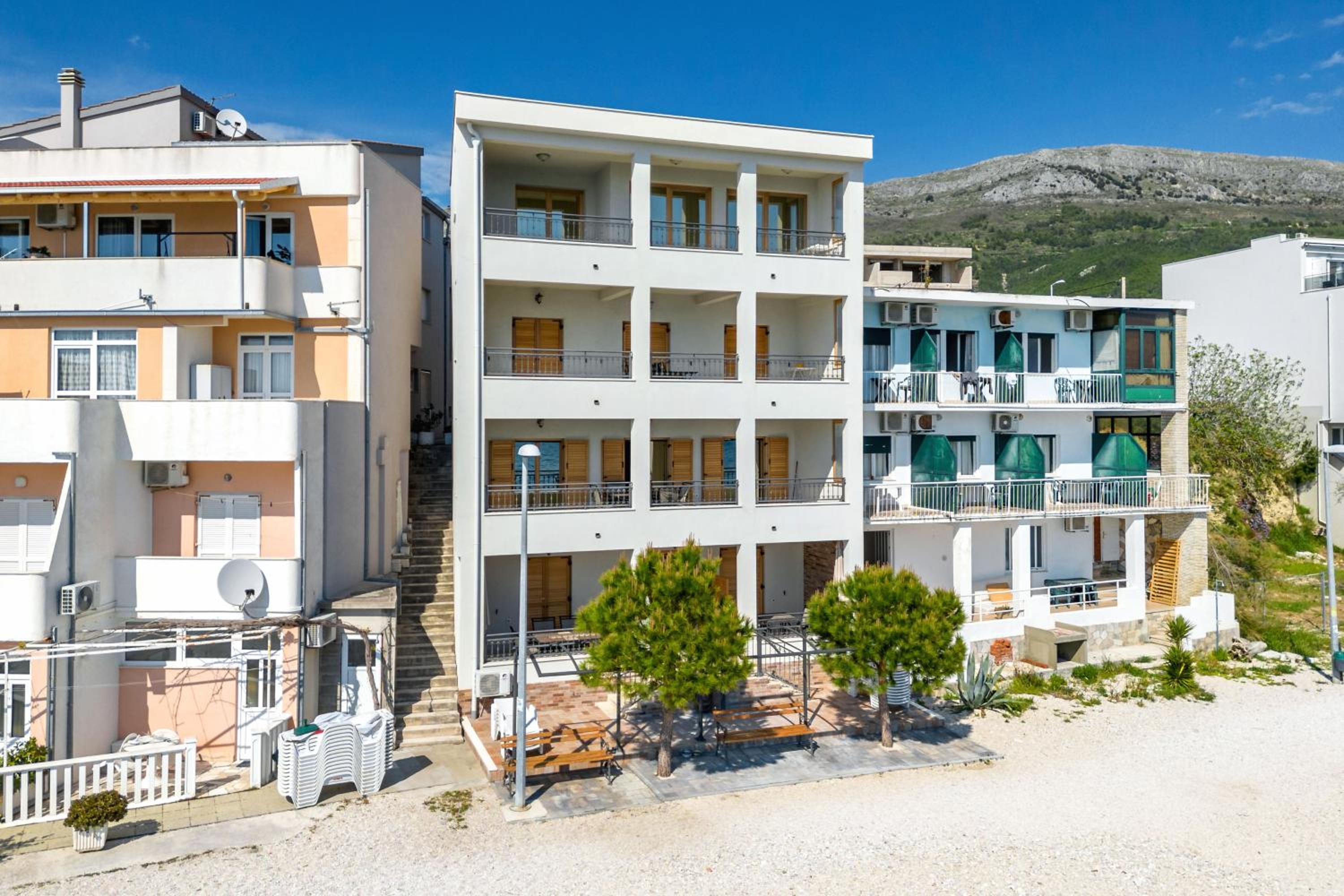 Apartments Lea