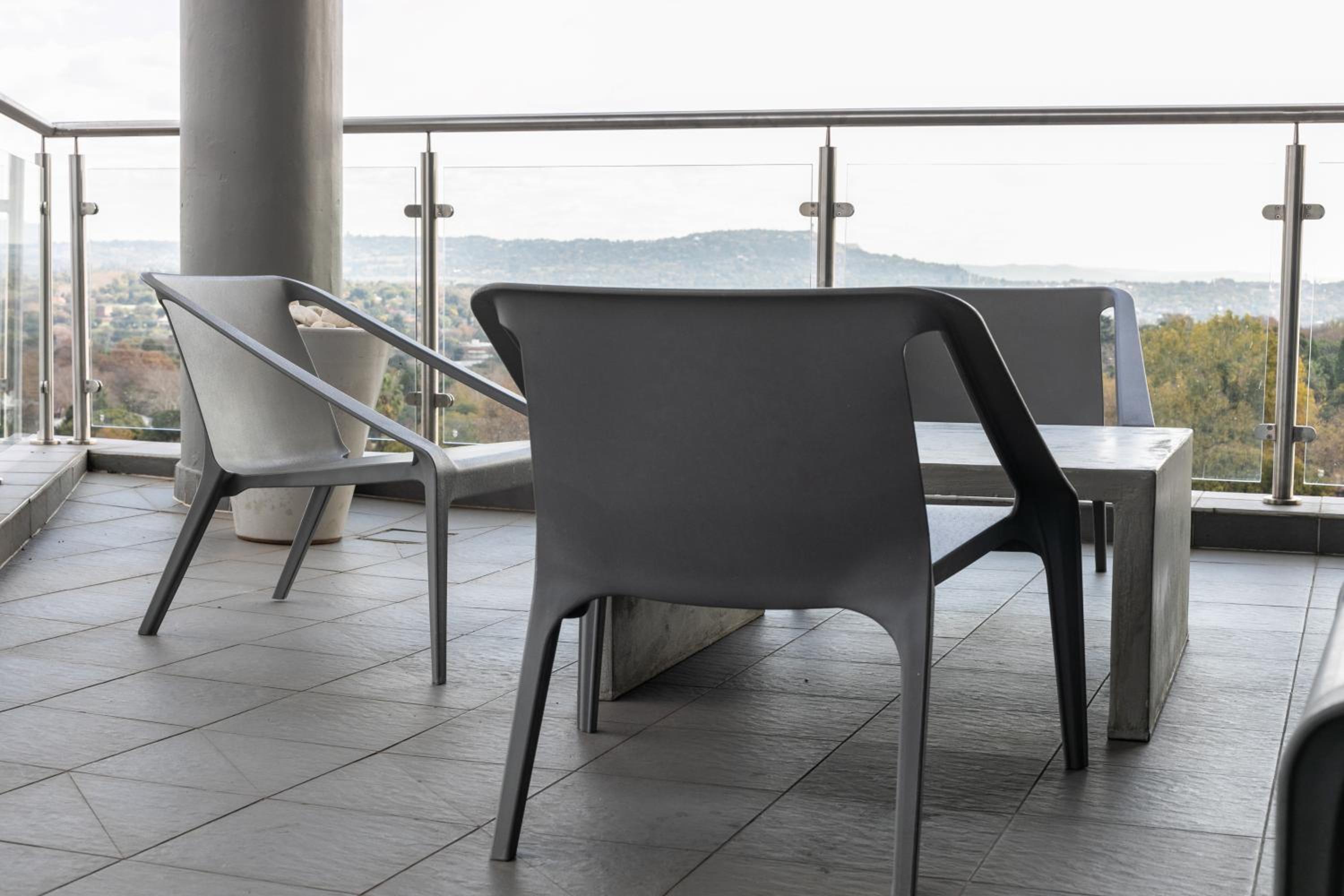 KMG Apartments at The Apex