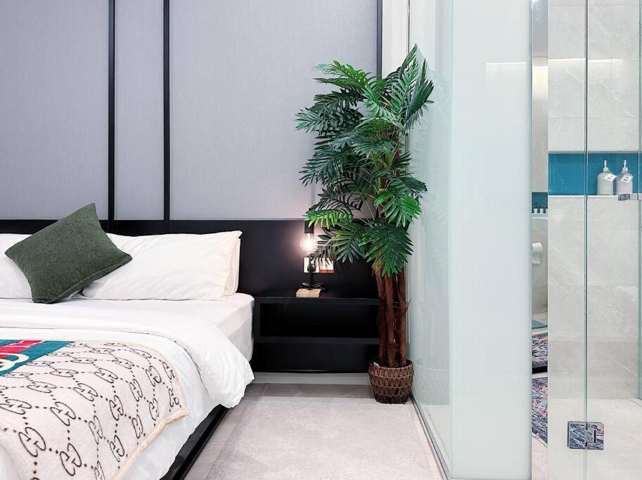 Tropicana The Residence Onebedroom suite by VVHOMESTAY