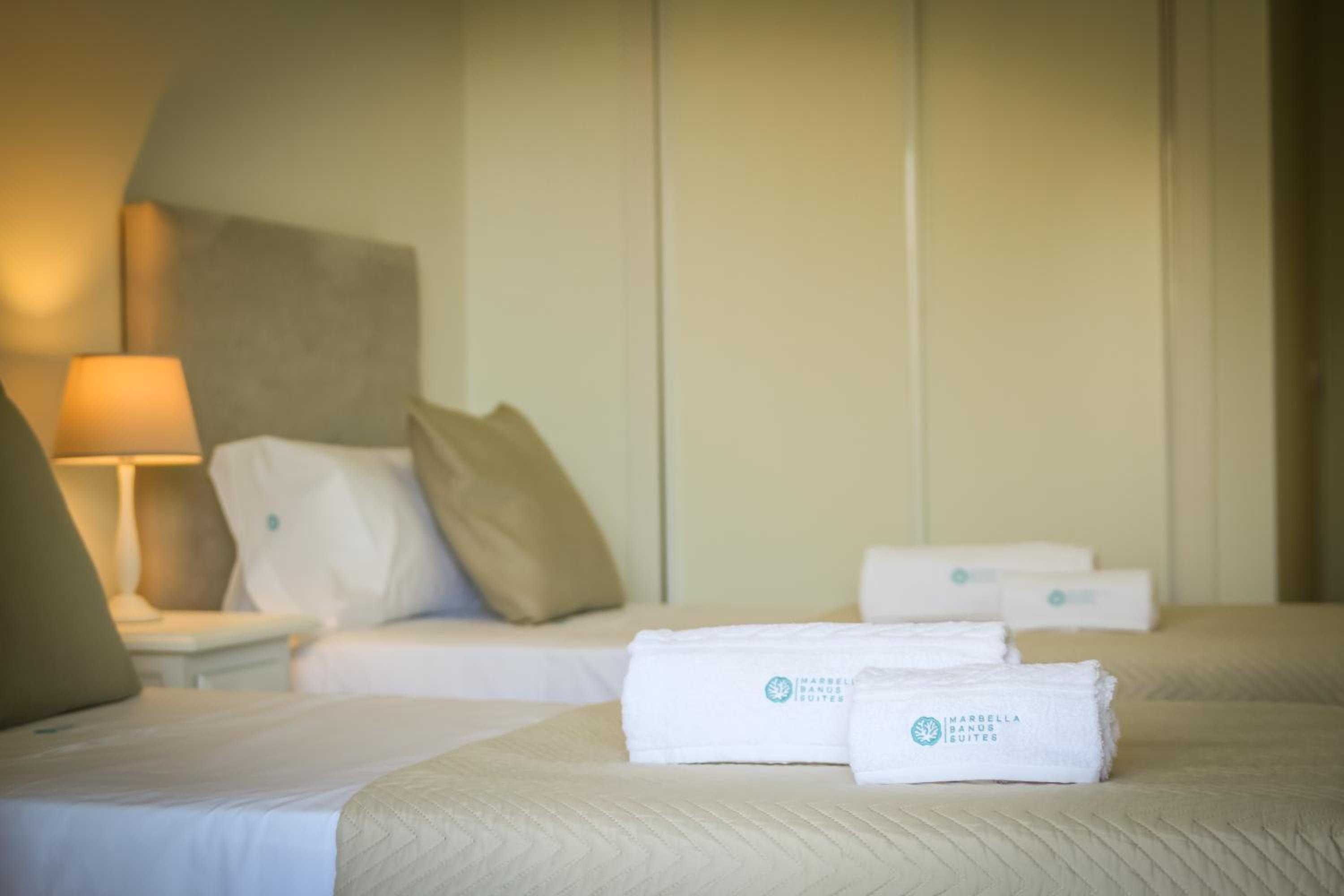MARBELLA BANUS SUITES - Banus Playa Rocio Beachfront Complex